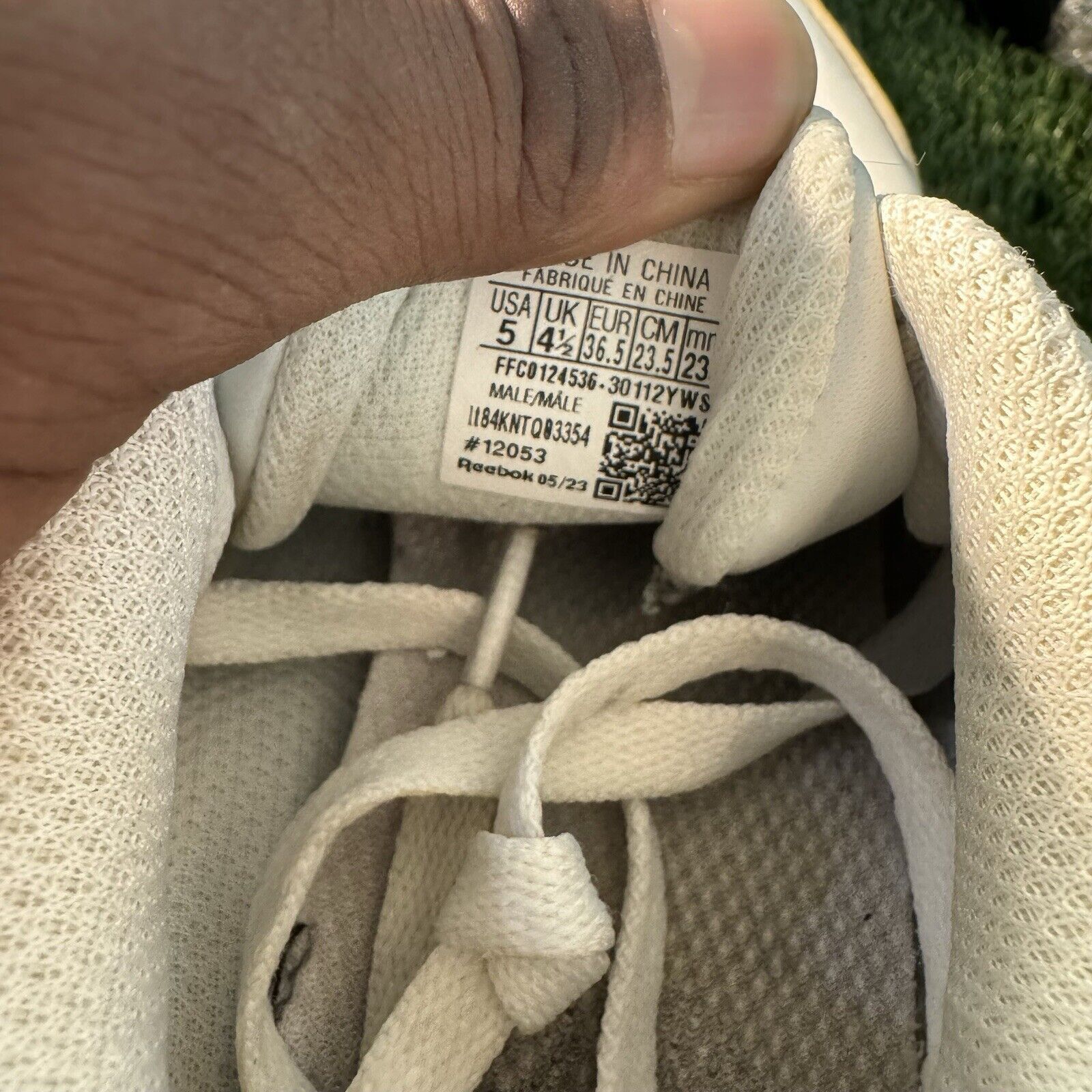 Reebok Size 6.5W/5 - Reebok Classic Harmon White Gum Leather Shoe Size US 6.5 / IT 36.5 - 5 Thumbnail