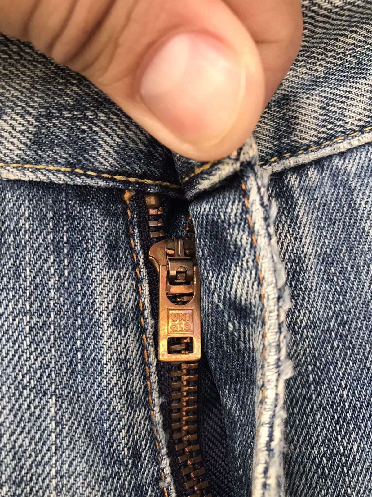 Uniqlo Uniqlo Distressed Denim Size US 35 - 8 Thumbnail