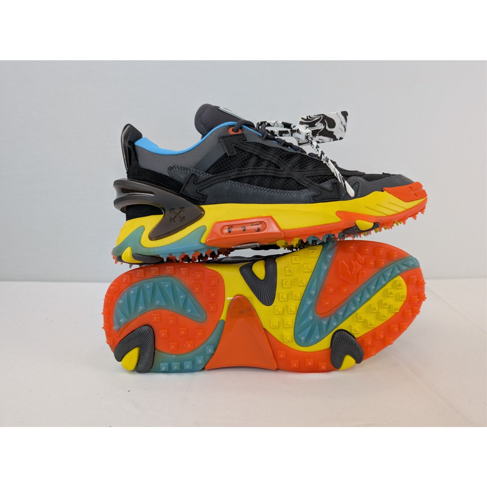 Off-White o1rshd1 Q:2 / OSDY 2000 Low top Sneakers in Yellow/Black Size US 11 / EU 44 - 13 Thumbnail