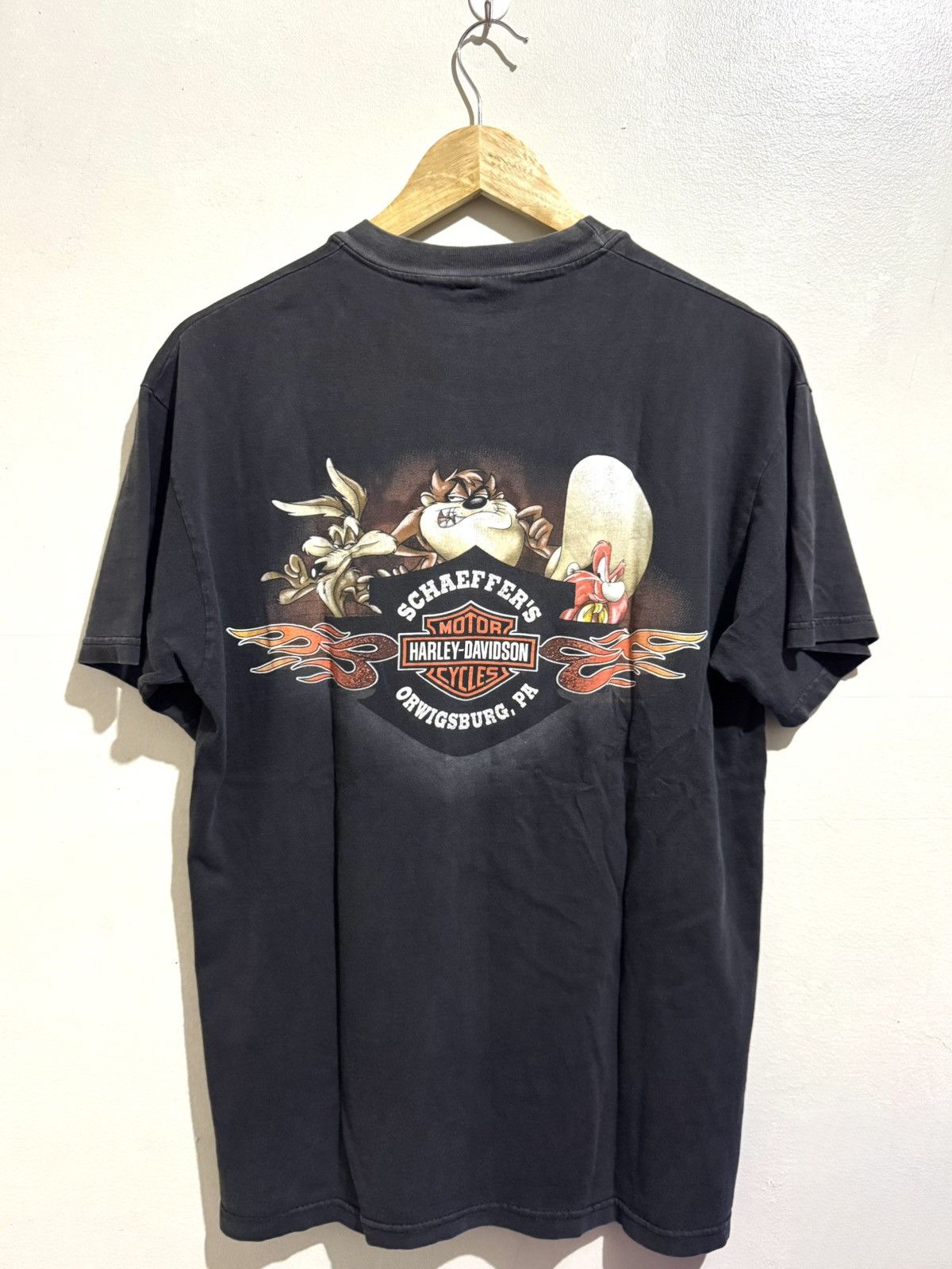Harley Davidson Vintage 2000 Harley Davidson Street Tough Taz Looney Tunes Size US M / EU 48-50 / 2 - 2 Thumbnail