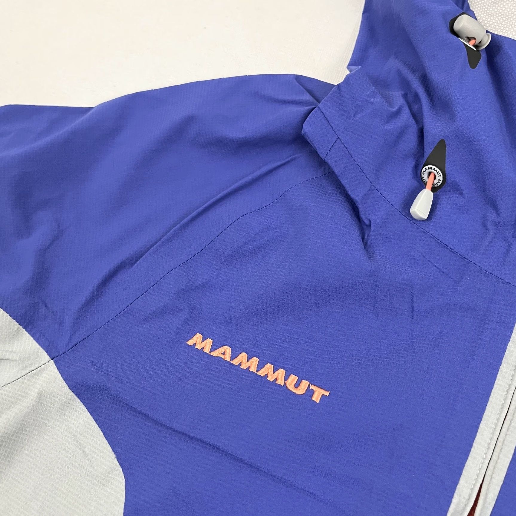 Mammut Mammut Jacket Womens Medium Blue Drytech Premium Rain Shell Coat Hiking Hooded Jacket Size M / US 6-8 / IT 42-44 - 4 Thumbnail