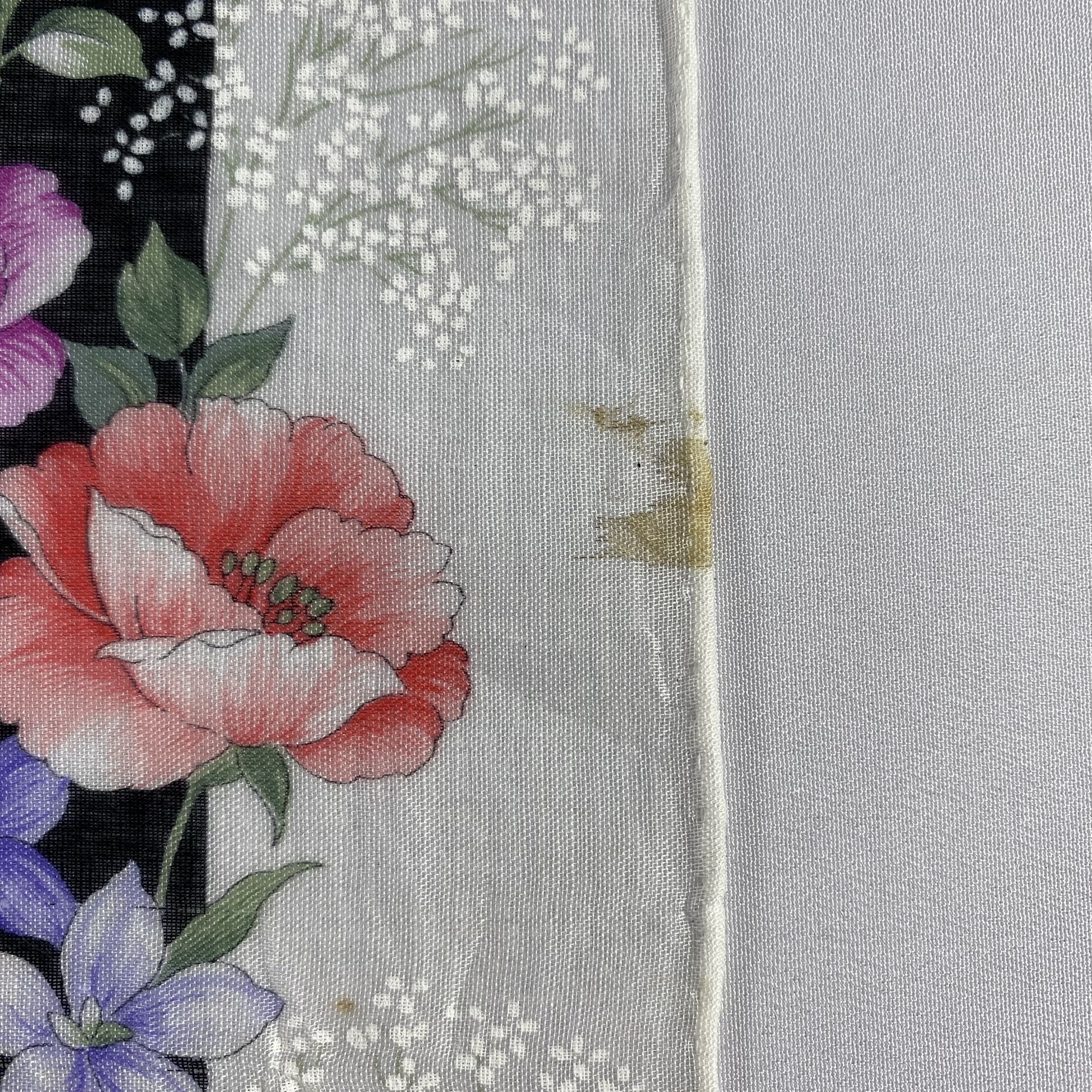 Vintage Yves Saint Laurent Bandana/ Handkerchief / Neckerchief-P1789 Size ONE SIZE - 4 Thumbnail