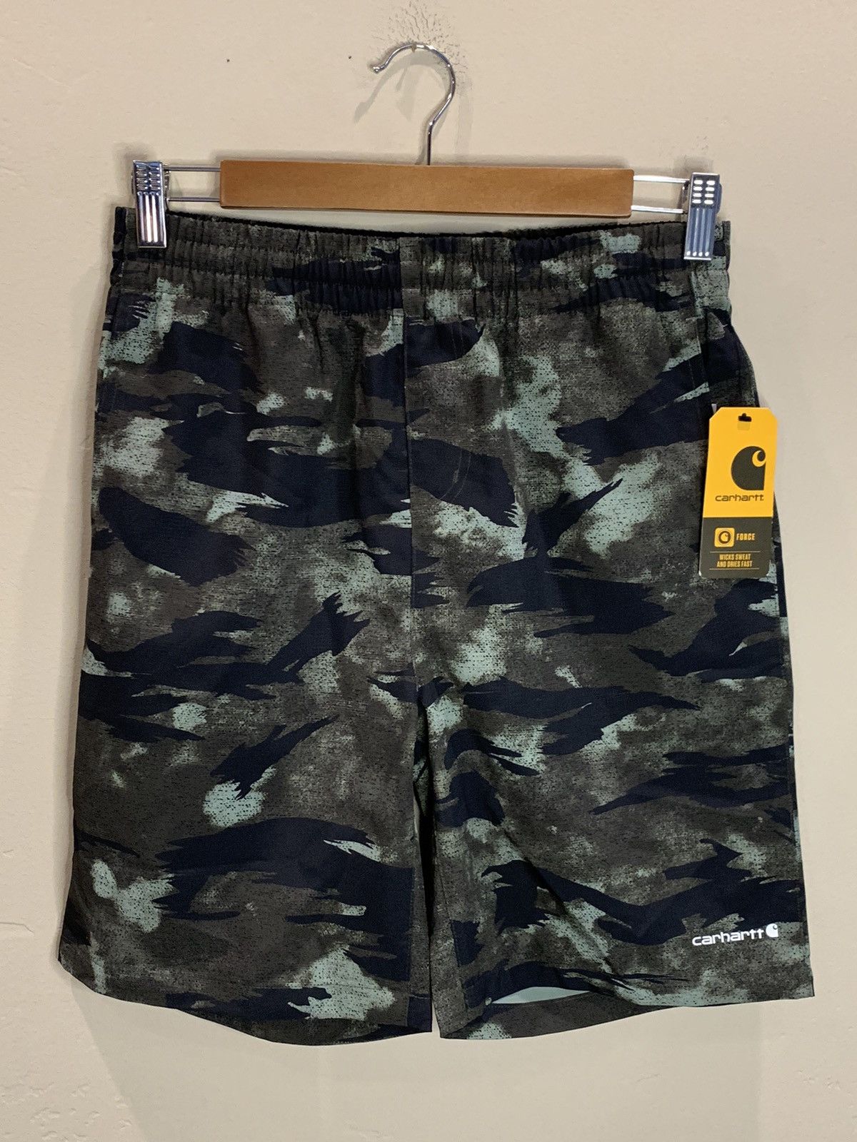 Carhartt *RARE* New Carhartt Force Camo Shorts Size US 28 / EU 44 - 1 Thumbnail