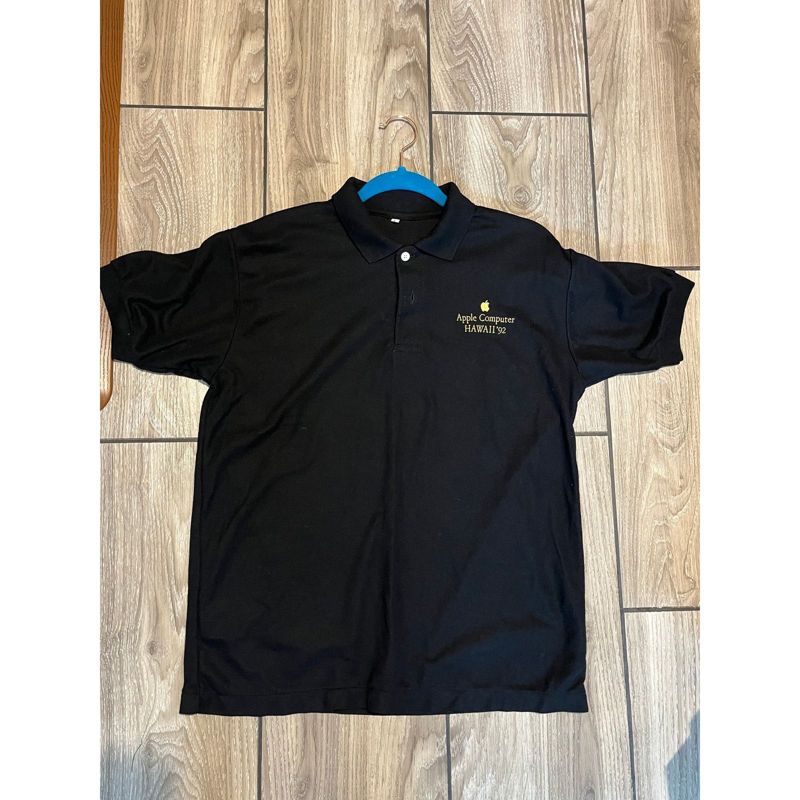 Apple Apple Computer HAWAII 1992 Mens Black Shirt! Size US L / EU 52-54 / 3 - 2 Thumbnail