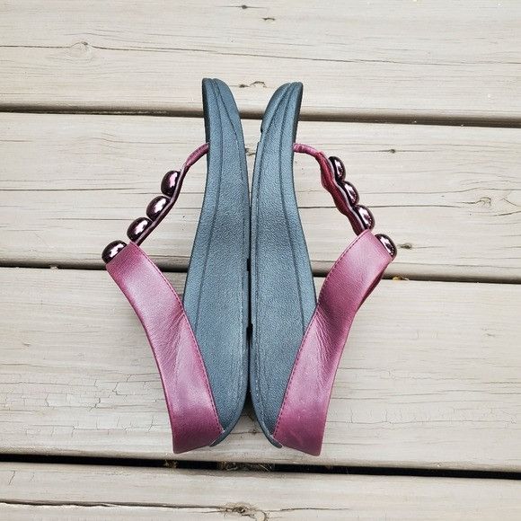 Other FitFlop Rola Hot Cherry Leather Toe-Post Wedge Comfy Sandals Size US 7 / IT 37 - 3 Thumbnail