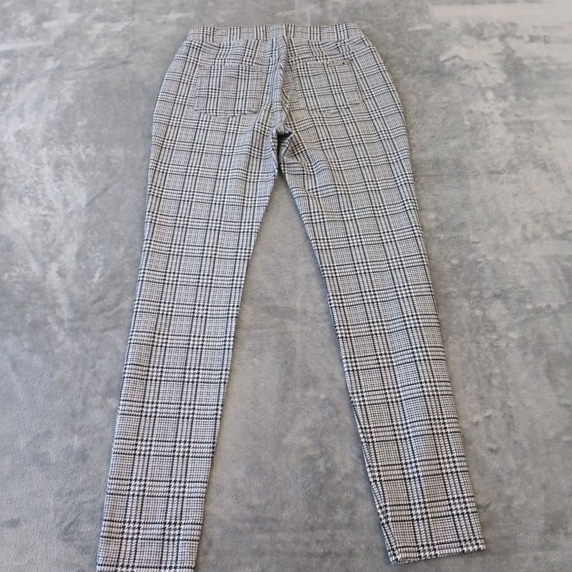 Michael Kors Michael Kors Ankle Pants Womens Small Gray Plaid Skinny Pull On Stretch Size 28" / US 6 / IT 42 - 2 Thumbnail