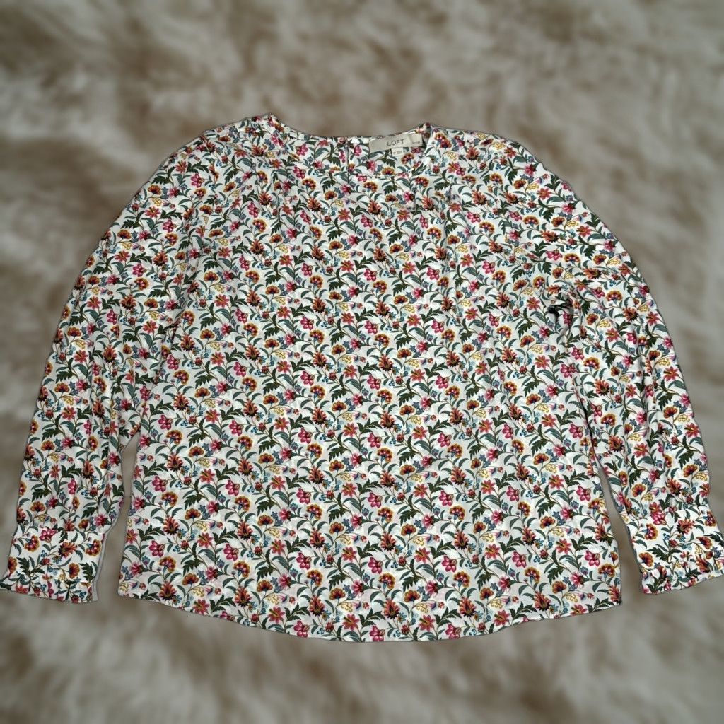 Loft LOFT Blouse Shirt Long Sleeve Floral Ruffle Petite M Pink White Women Size M / US 6-8 / IT 42-44 - 1 Thumbnail