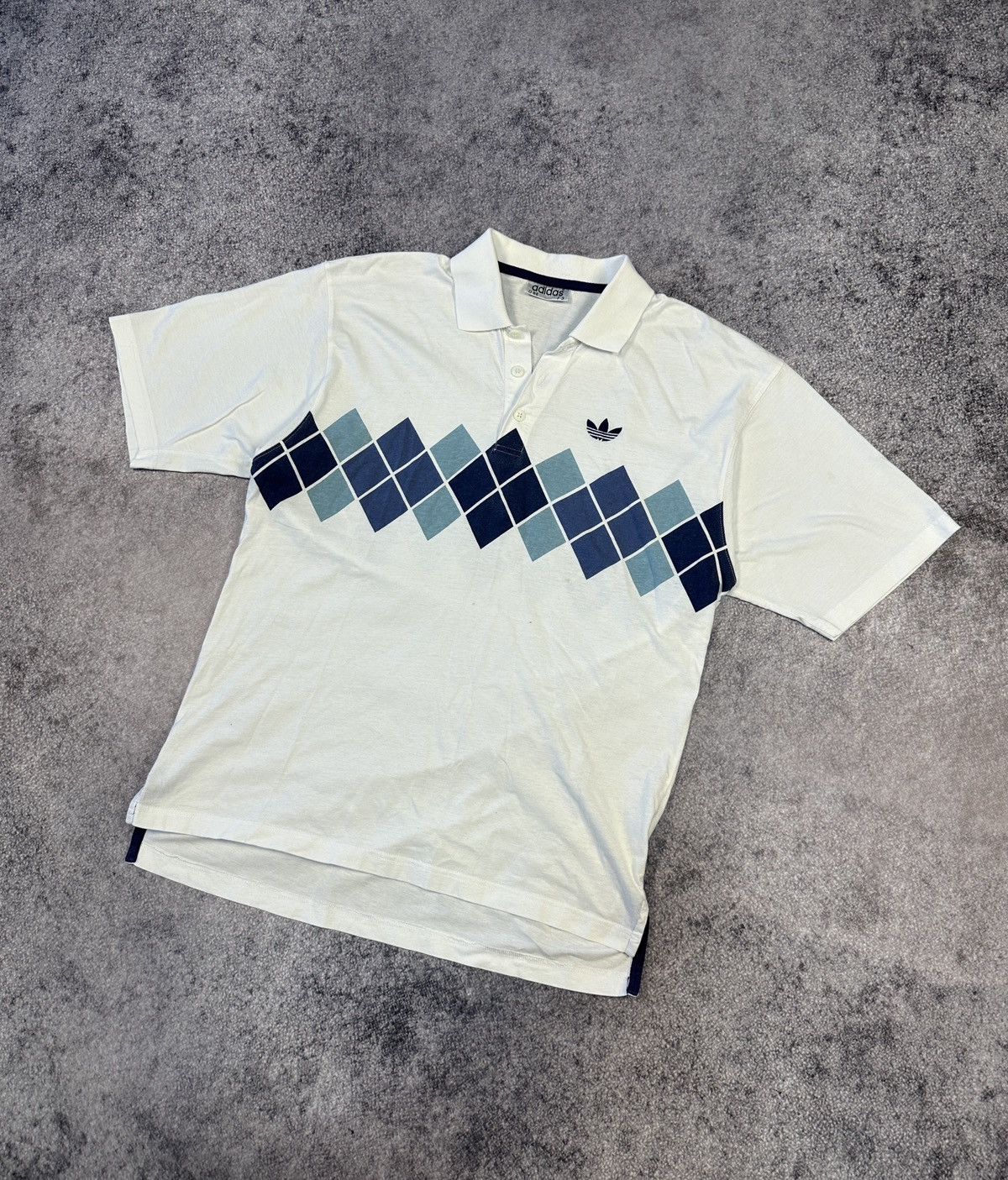 Adidas Y2K Vintage Adidas Polos Streetwear Rare Casual Style Logo M Size US M / EU 48-50 / 2 - 1 Thumbnail