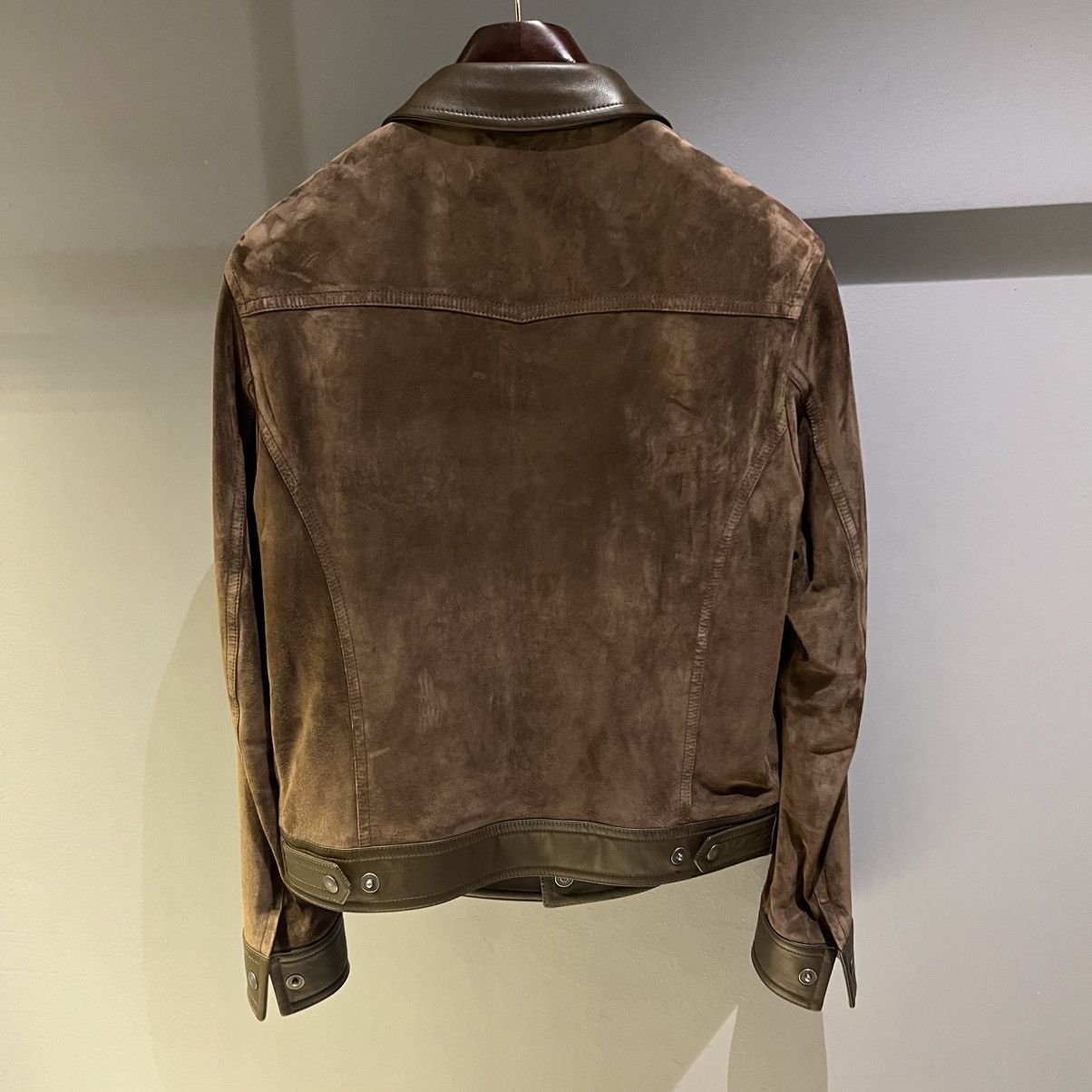 Tom Ford Tom Ford Suede Trucker Jacket in Medium Size US M / EU 48-50 / 2 - 2 Thumbnail