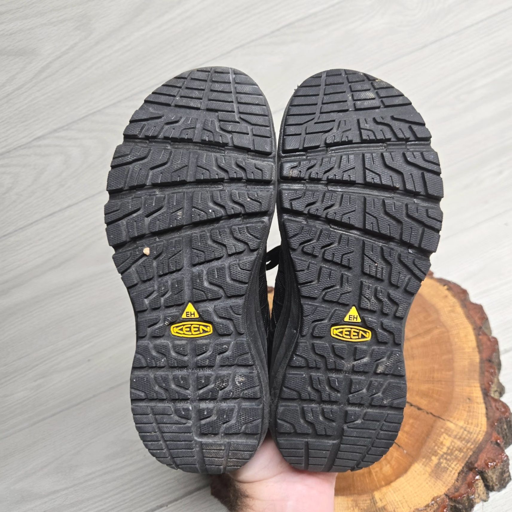 KEEN VINTAGE KEEN Women's Safety Work Boots Black Leather Steel Toe Ankle Size 6M Outdoor Footwear Size US 6 / IT 36 - 6 Thumbnail