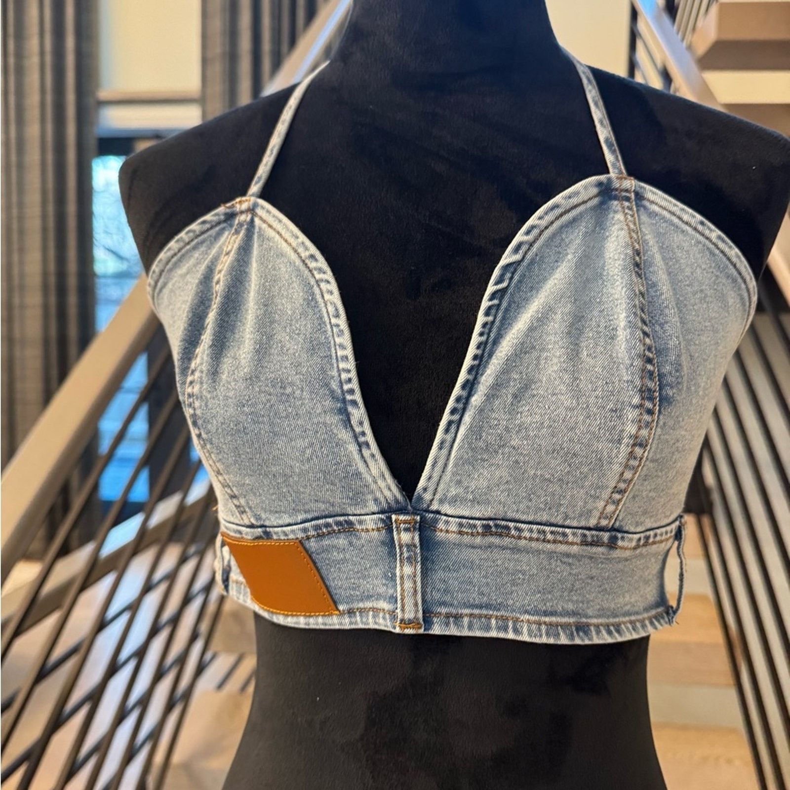 Other Chic Denim Crop Top size S Size S / US 4 / IT 40 - 6 Thumbnail