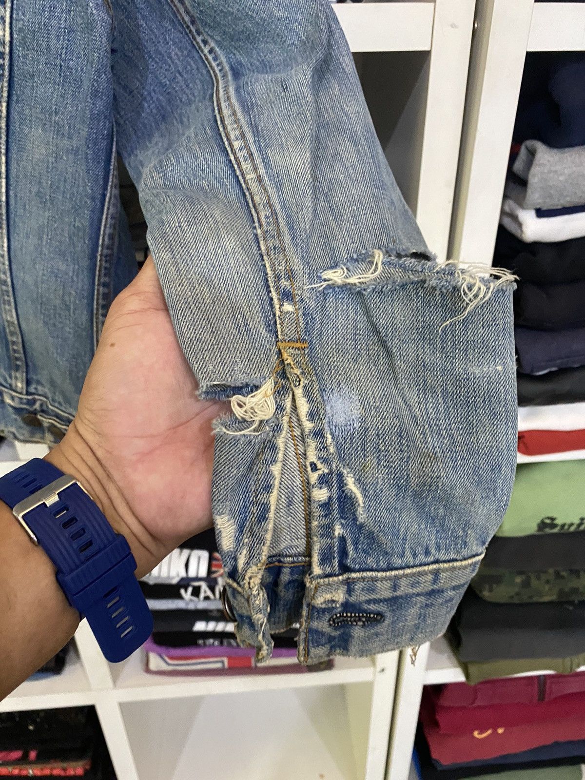 Levi's Vintage 90’s Levis Damaged Jacket Size US XS / EU 42 / 0 - 13 Thumbnail