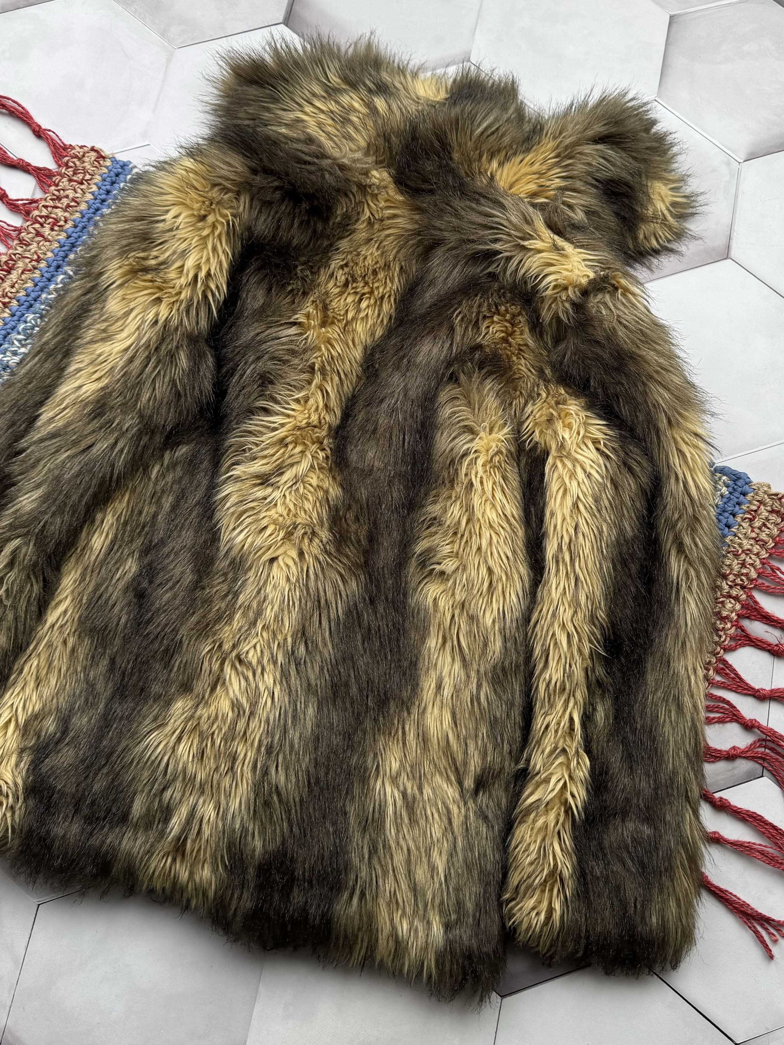 Vintage Vintage Faux Fur Coat (E4) Size M / US 6-8 / IT 42-44 - 8 Thumbnail