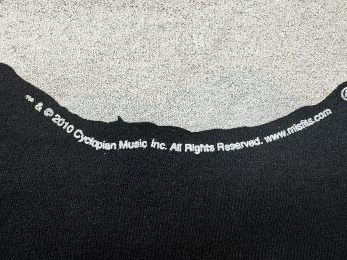 Gildan × Liquid Blue × Misfits 2010 Misfits Crimson Ghost Tshirt printed by Liquid Blue - M Size US M / EU 48-50 / 2 - 3 Thumbnail