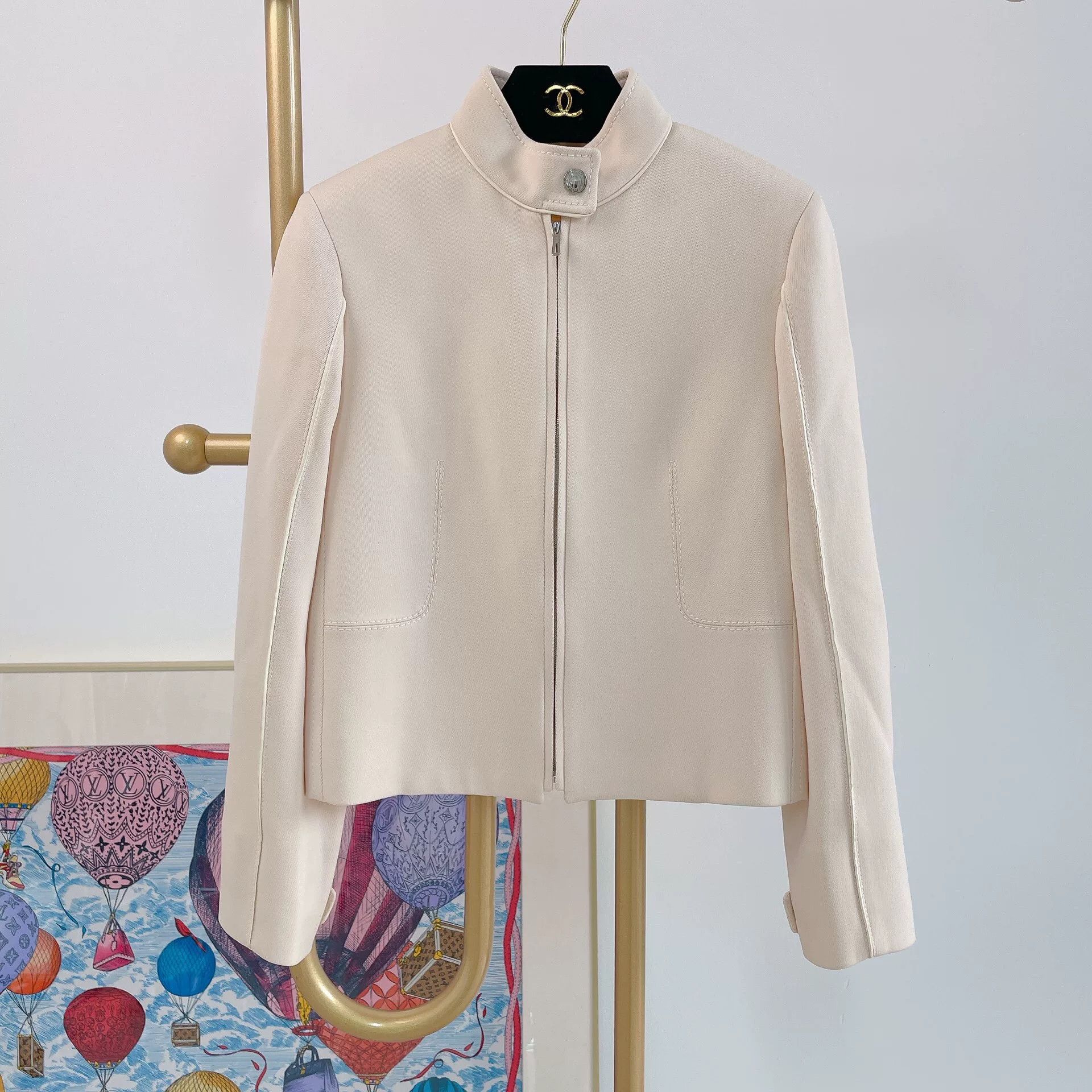Hermes Hermes Beige Wool Coat Jacket Size US S / EU 44-46 / 1 - 1 Thumbnail