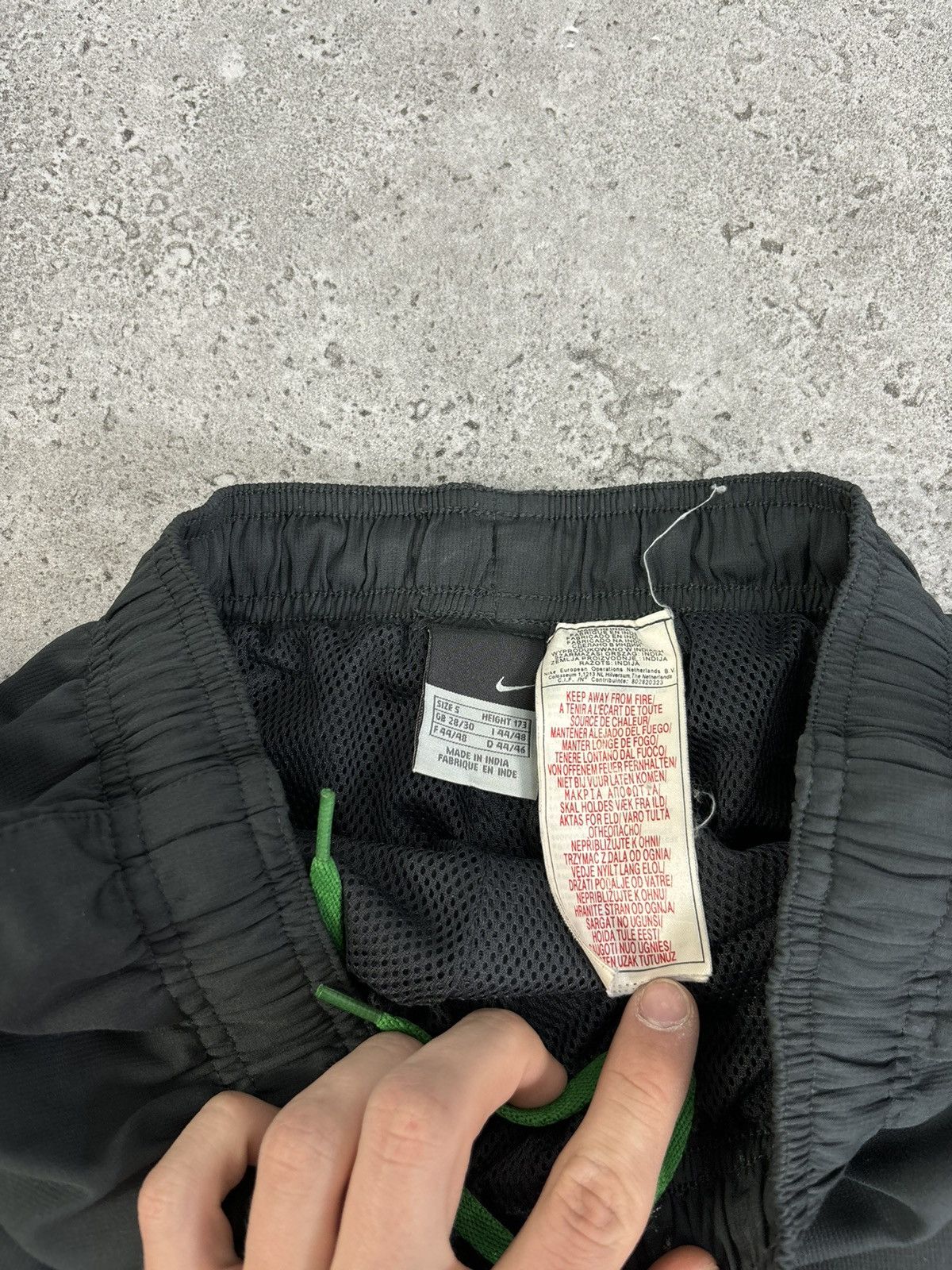 Nike × Vintage Crazy Vintage Y2K/2000s Baggy Nike Track Pants Celtic Swoosh Size US 32 / EU 48 - 8 Thumbnail
