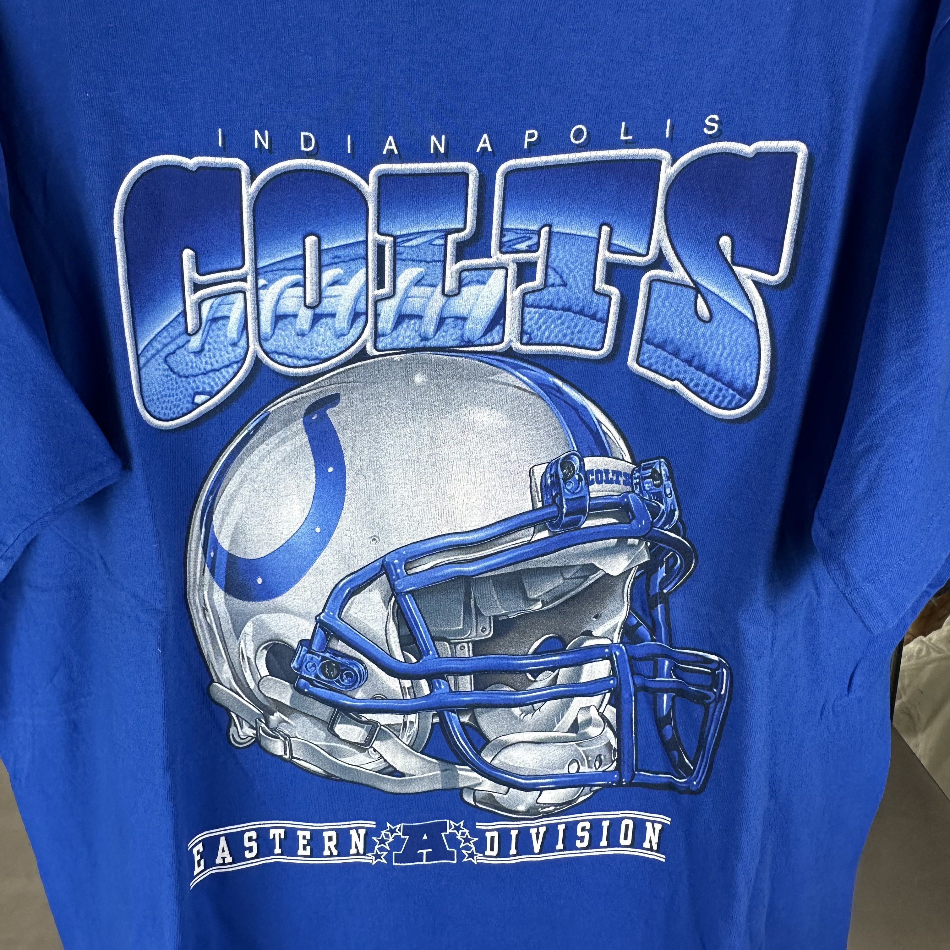 Vintage Vintage 90s Indianapolis Colts NFL Graphic XL T-Shirt Size US XL / EU 56 / 4 - 2 Thumbnail