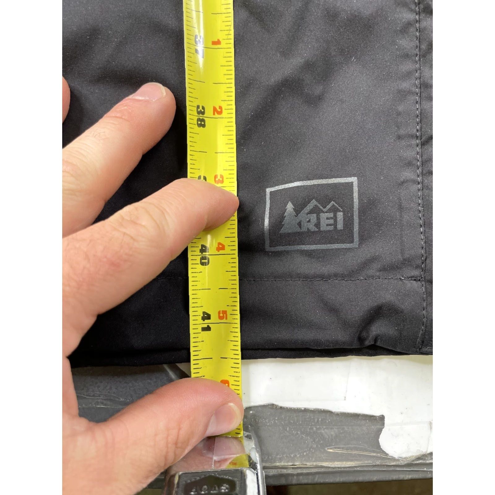 Vintage REI E1 Elements Pants Men XL-30L Black Outdoor Wind Water Resistant Pockets Zippers Rain Pants Regular Fit Size US 36 / EU 52 - 3 Thumbnail