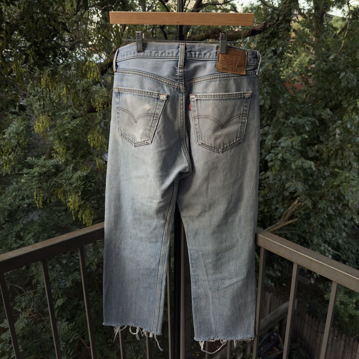 Levi's 90s Levi's 501xx Thrashed Repaired Cropped Jeans ERD Grunge Size US 32 / EU 48 - 2 Thumbnail
