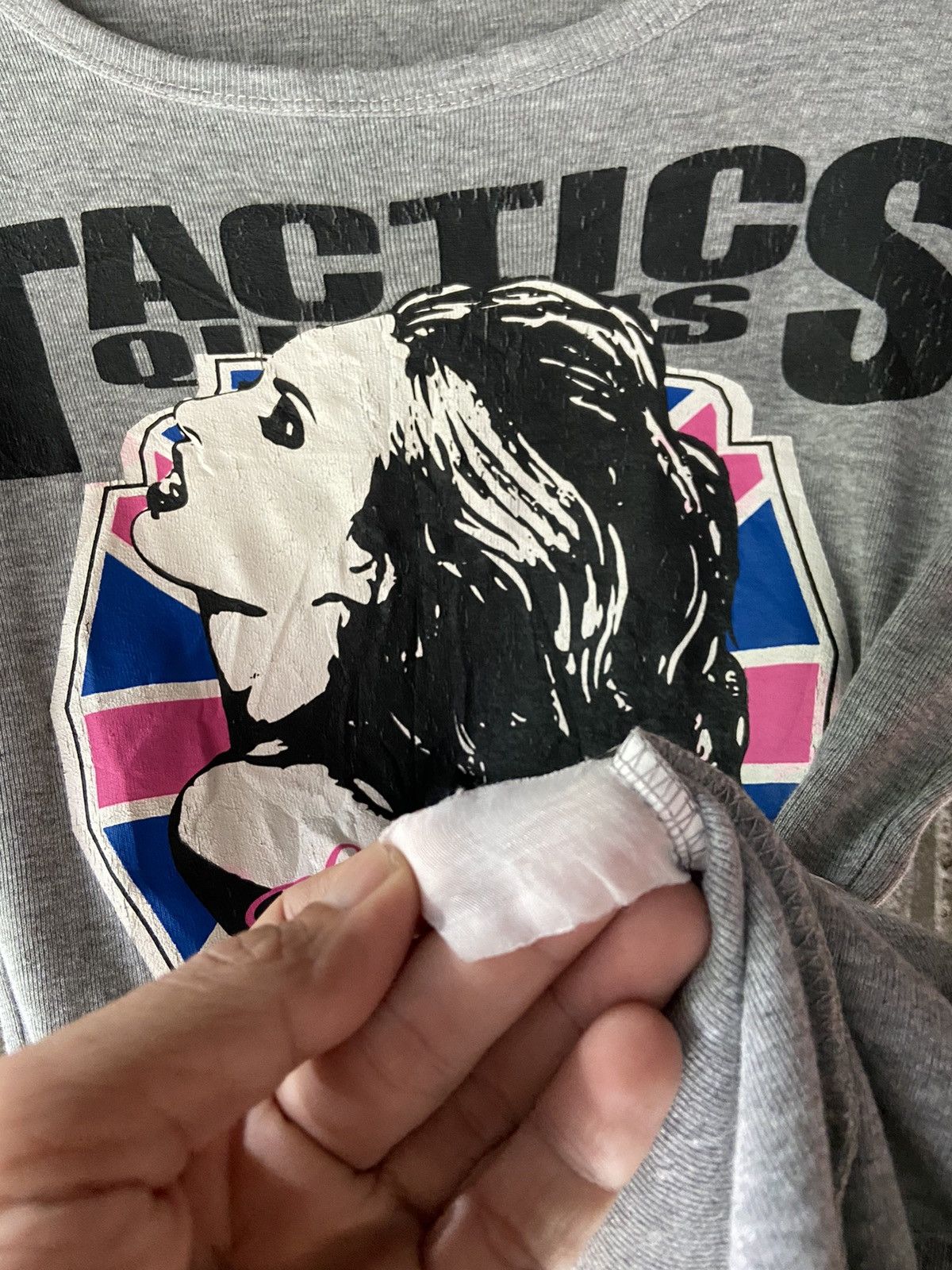 Japanese Brand TACTICS QUEEN'S GOD SAVE THE QUEEN LONG SLEEVE Size US S / EU 44-46 / 1 - 6 Thumbnail