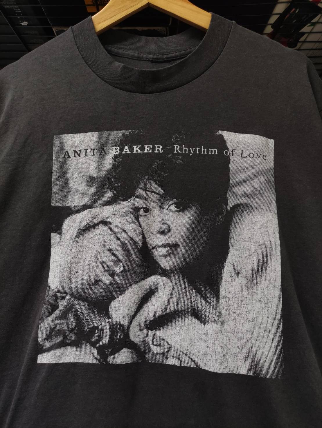 Vtg 90's Anita Baker " Rhythm of Love " Album Promo T-Shirt