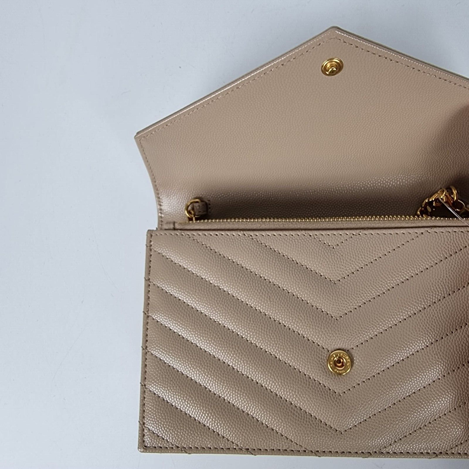 Saint Laurent Paris SAINT LAURENT Cassandre Envelope Dark Beige Grained Leather Size ONE SIZE - 8 Thumbnail