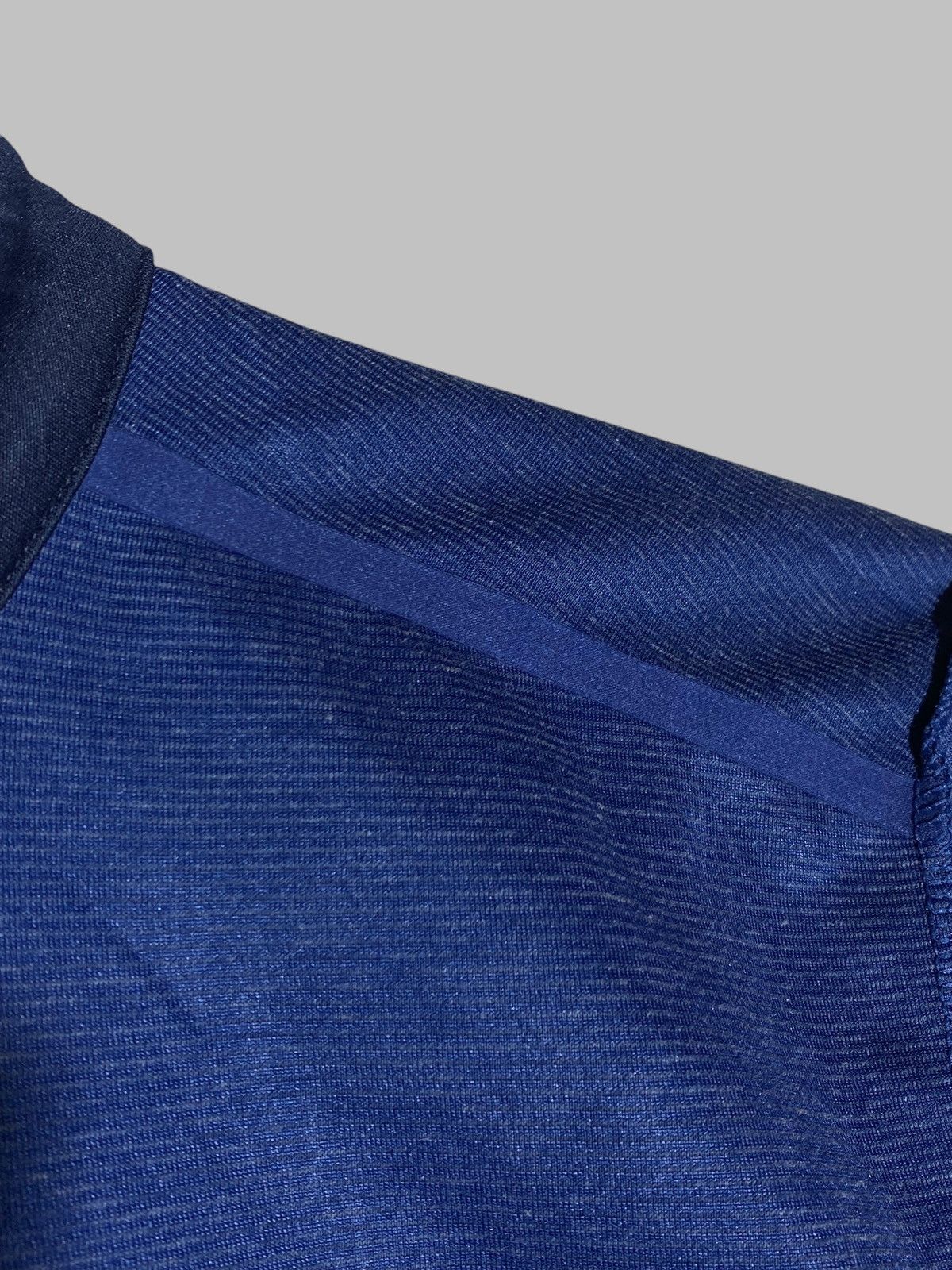 Nike Nike France National Team 2011 Home Football Shirt Size US M / EU 48-50 / 2 - 25 Thumbnail