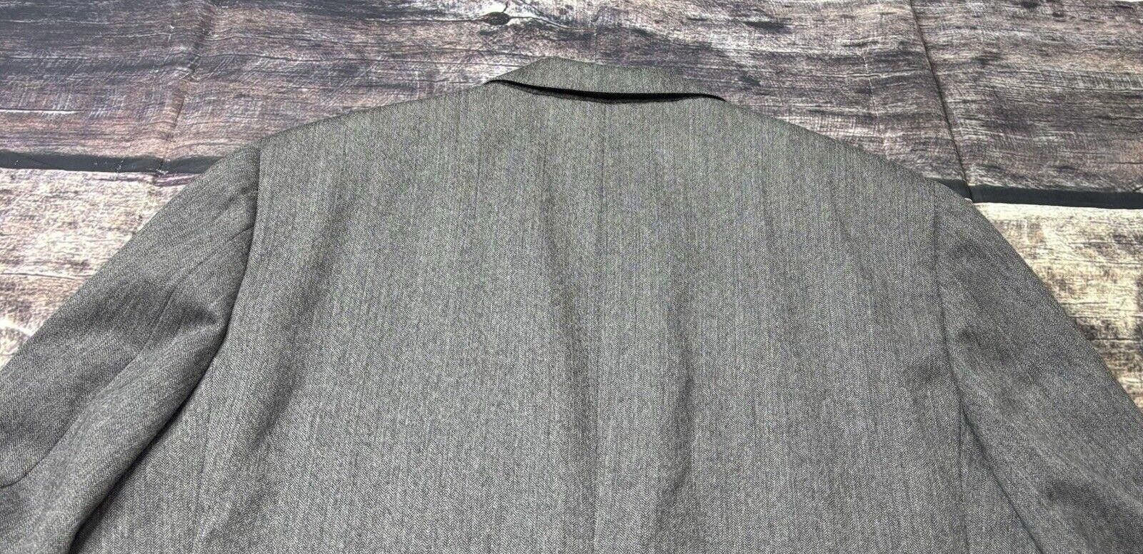 Brooks Brothers Brooks Brothers 346 Blazer Jacket Men's 39R Wool Fishbone Size 38R - 8 Thumbnail