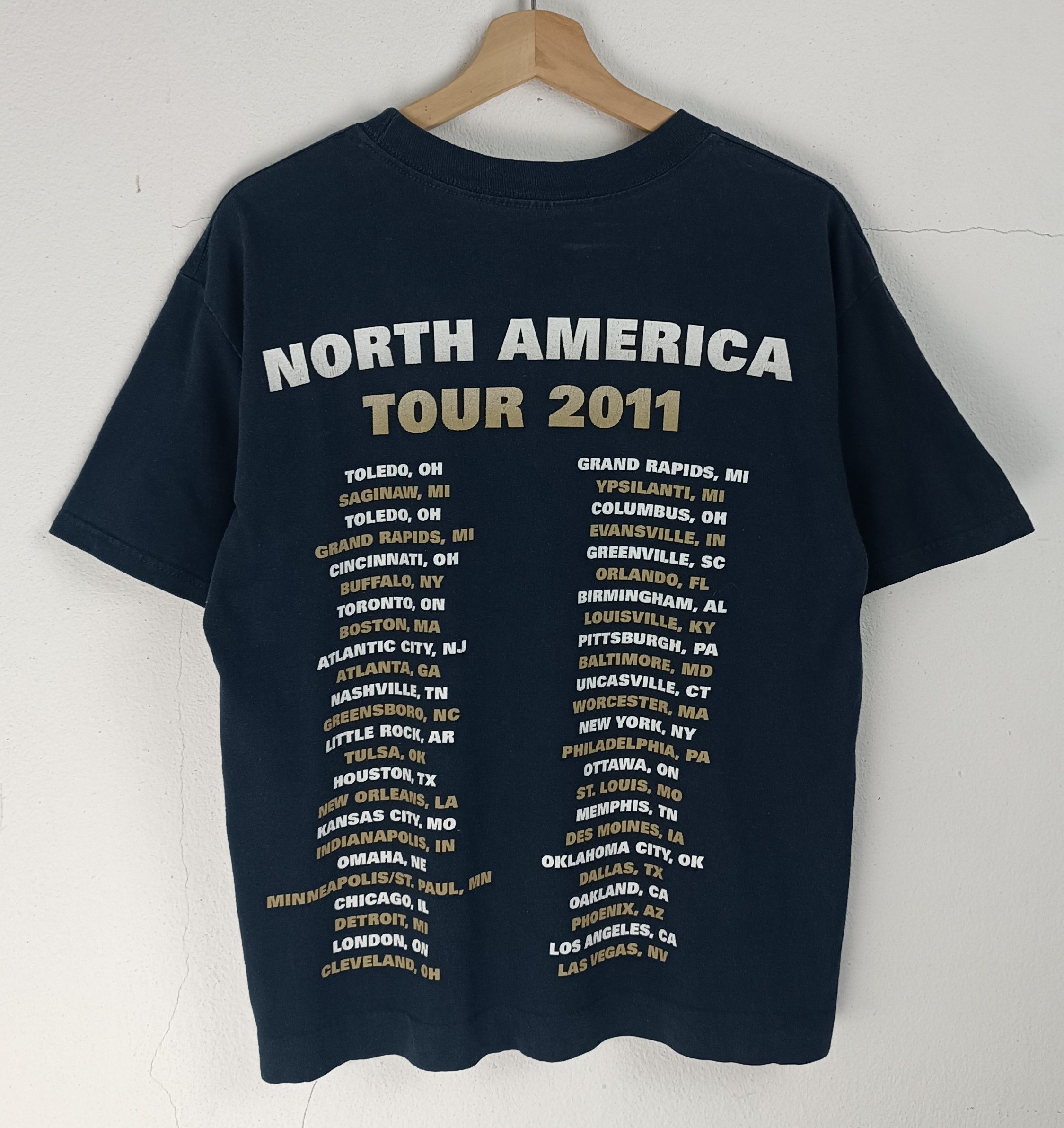 Band Tees VINTAGE '11 BOB SEGER AND THE SILVER BULLET TOUR CROP TEE Size US M / EU 48-50 / 2 - 4 Thumbnail