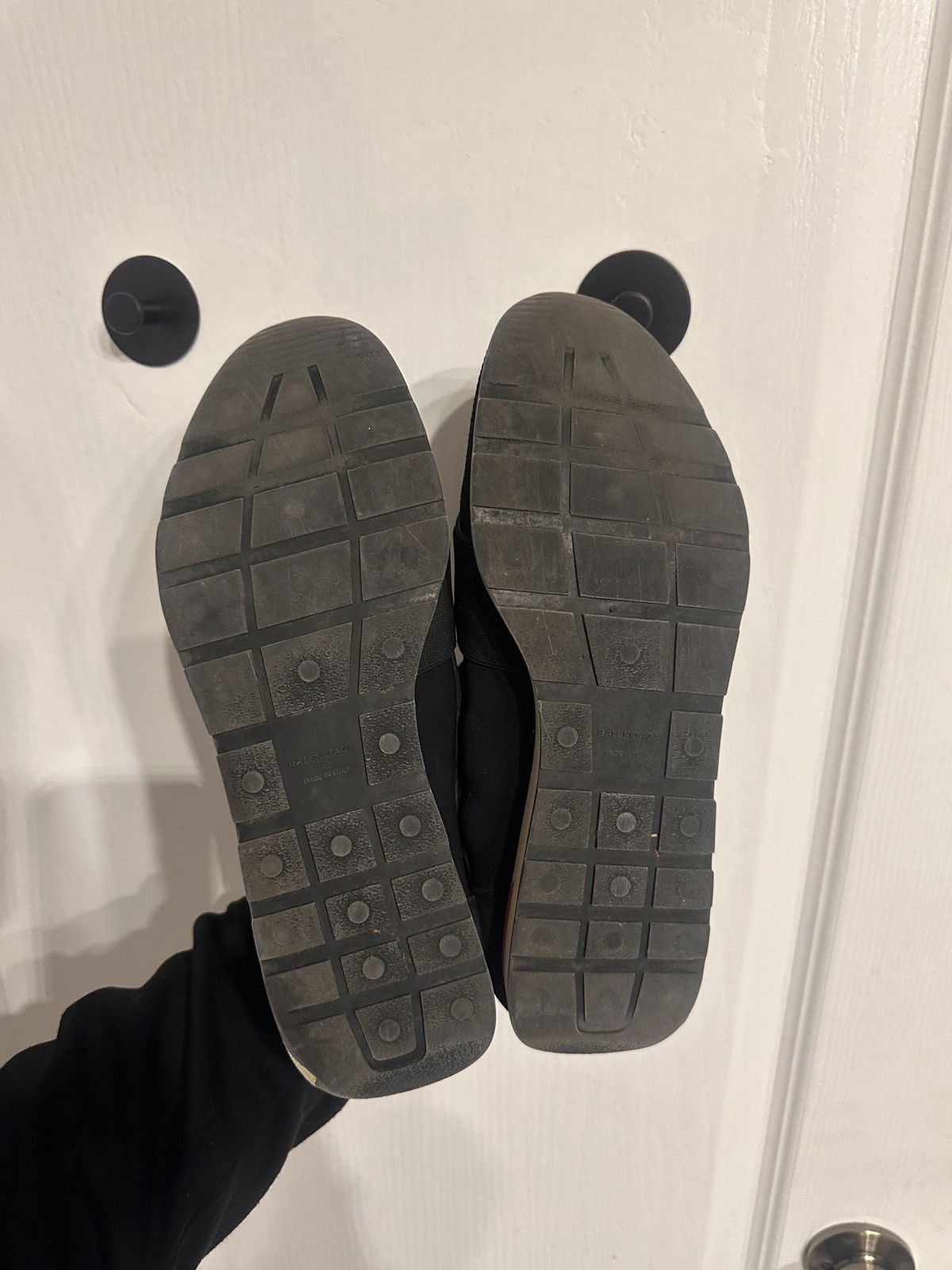 Balenciaga Balenciaga Race Runners Black Red US Size 8 Size US 8 / EU 41 - 7 Thumbnail
