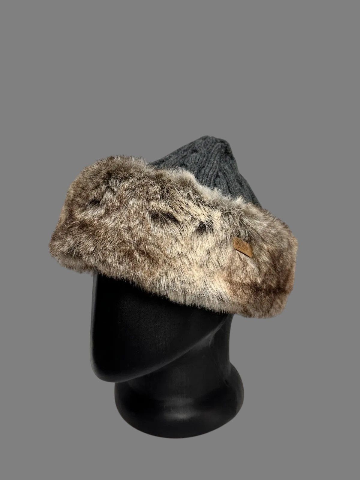 If Six Was Nine Vintage Barts Gray Knit Hat with Fur Trim Y2K One Size Size ONE SIZE - 3 Thumbnail