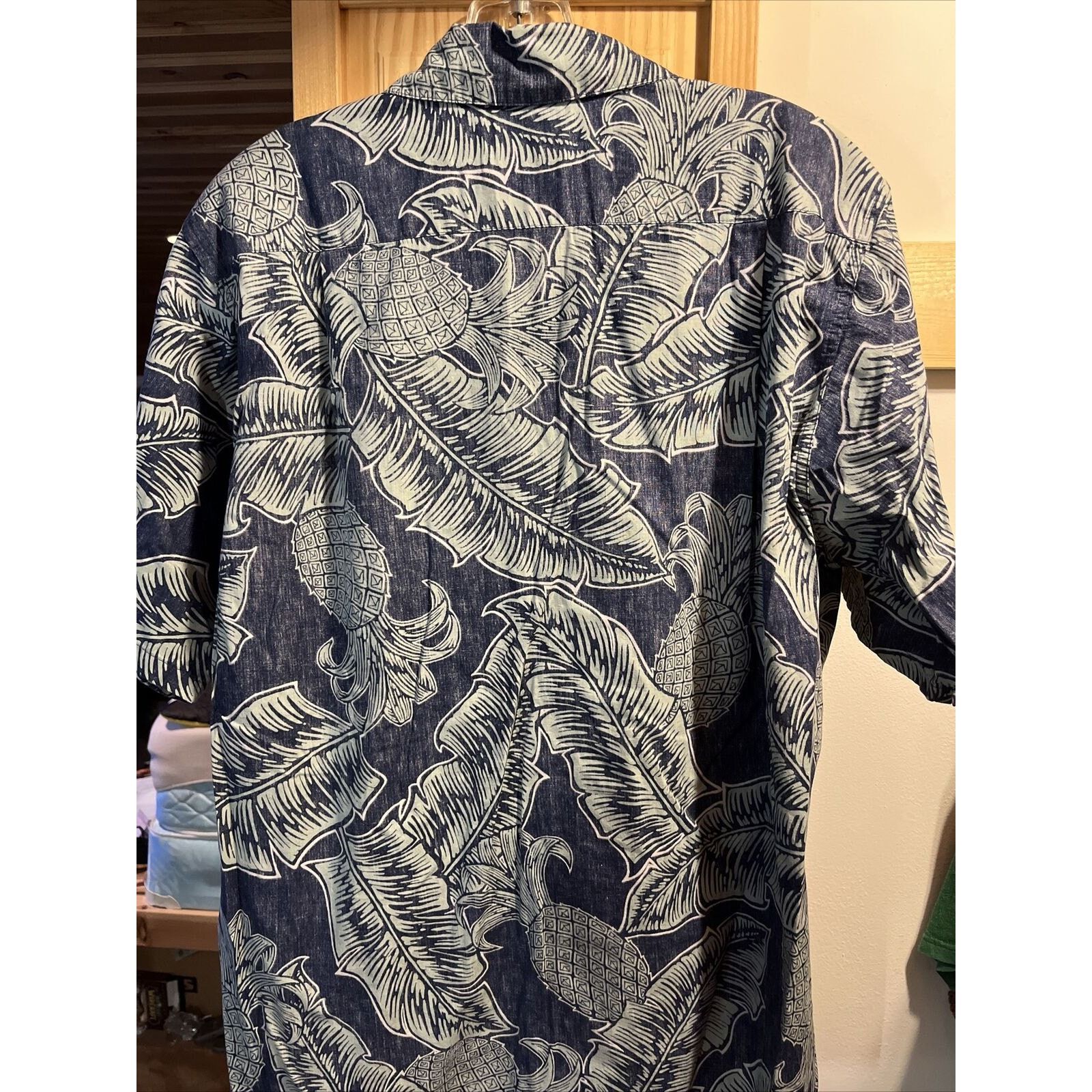 Other Go Barefoot Men’s M Blue Floral SS Cotton Hawaiian Shirt Size US M / EU 48-50 / 2 - 10 Thumbnail