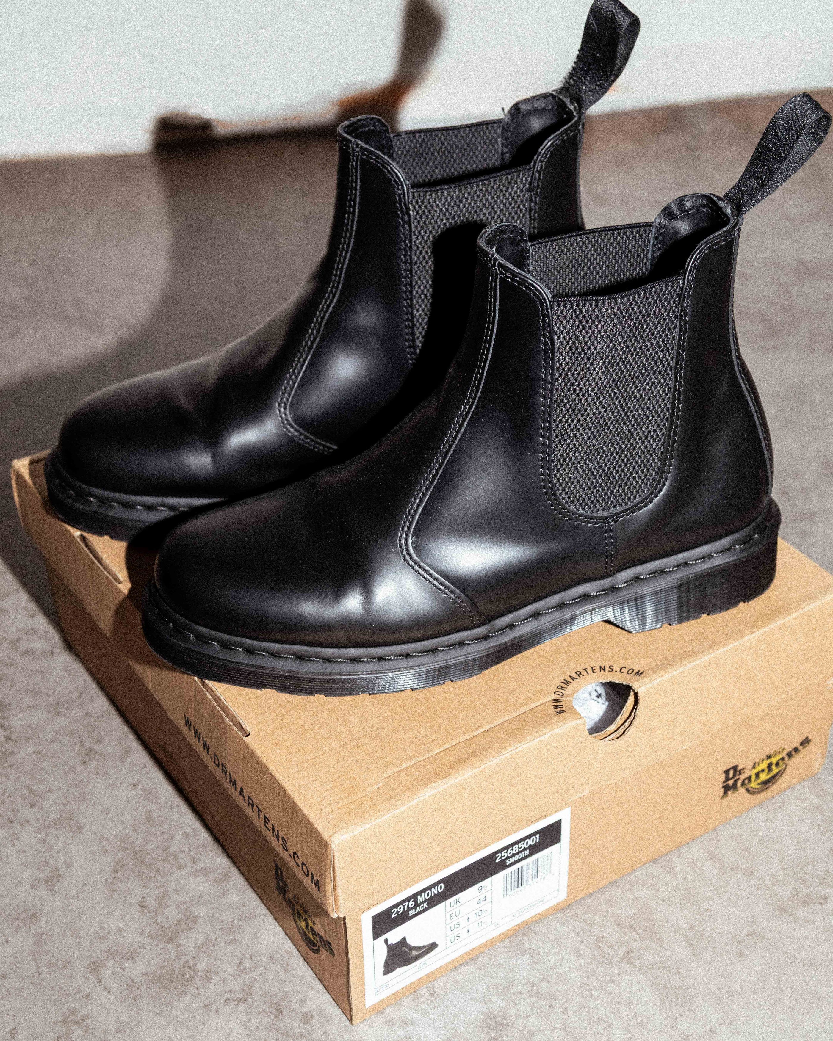 Dr. Martens Dr. Martens 2967 Mono Chelsea - leather boots, new with box Size US 10.5 / EU 43-44 - 5 Thumbnail