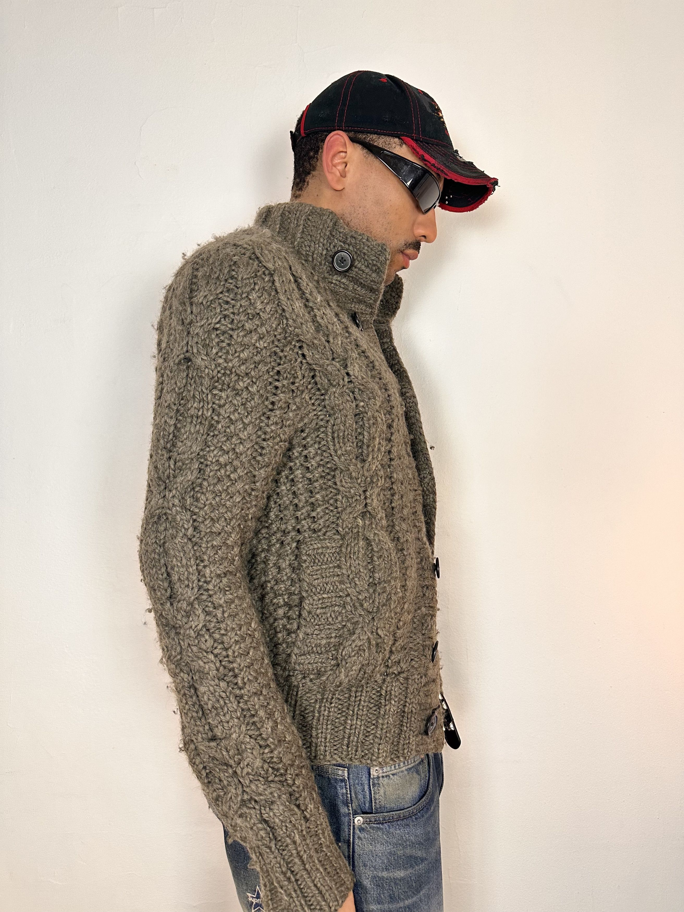 Abercrombie & Fitch Vintage Abercrombie & Fitch Gray Cable knit cardigan Medium Size US M / EU 48-50 / 2 - 4 Thumbnail