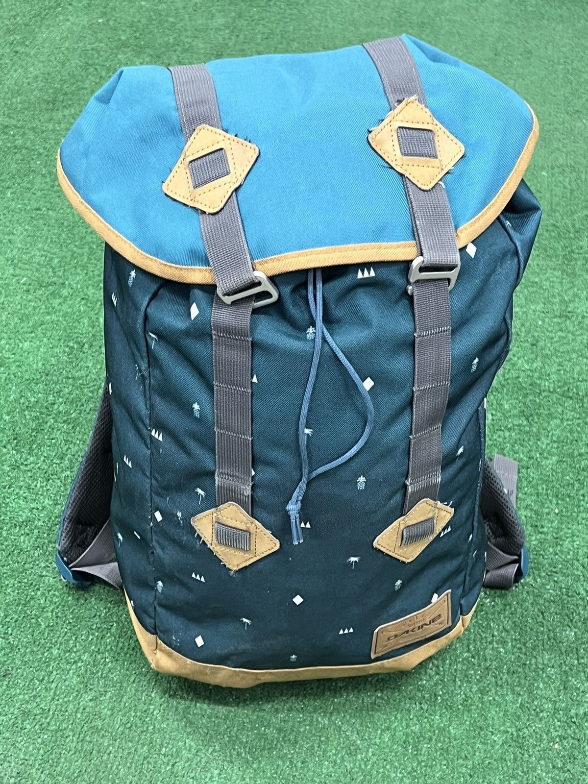 Dakine Dakine Trek 26L Backpack Palmapple Size ONE SIZE - 1 Thumbnail