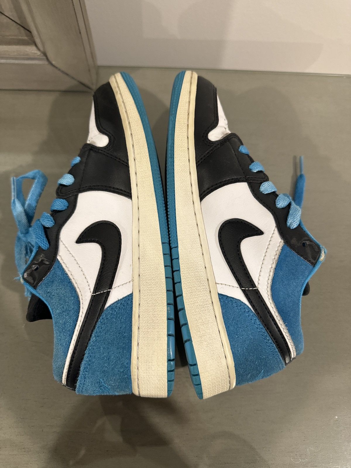 Nike Air Jordan 1 Retro Low OG ‘UNC’ Size US 5 / EU 37 - 4 Thumbnail