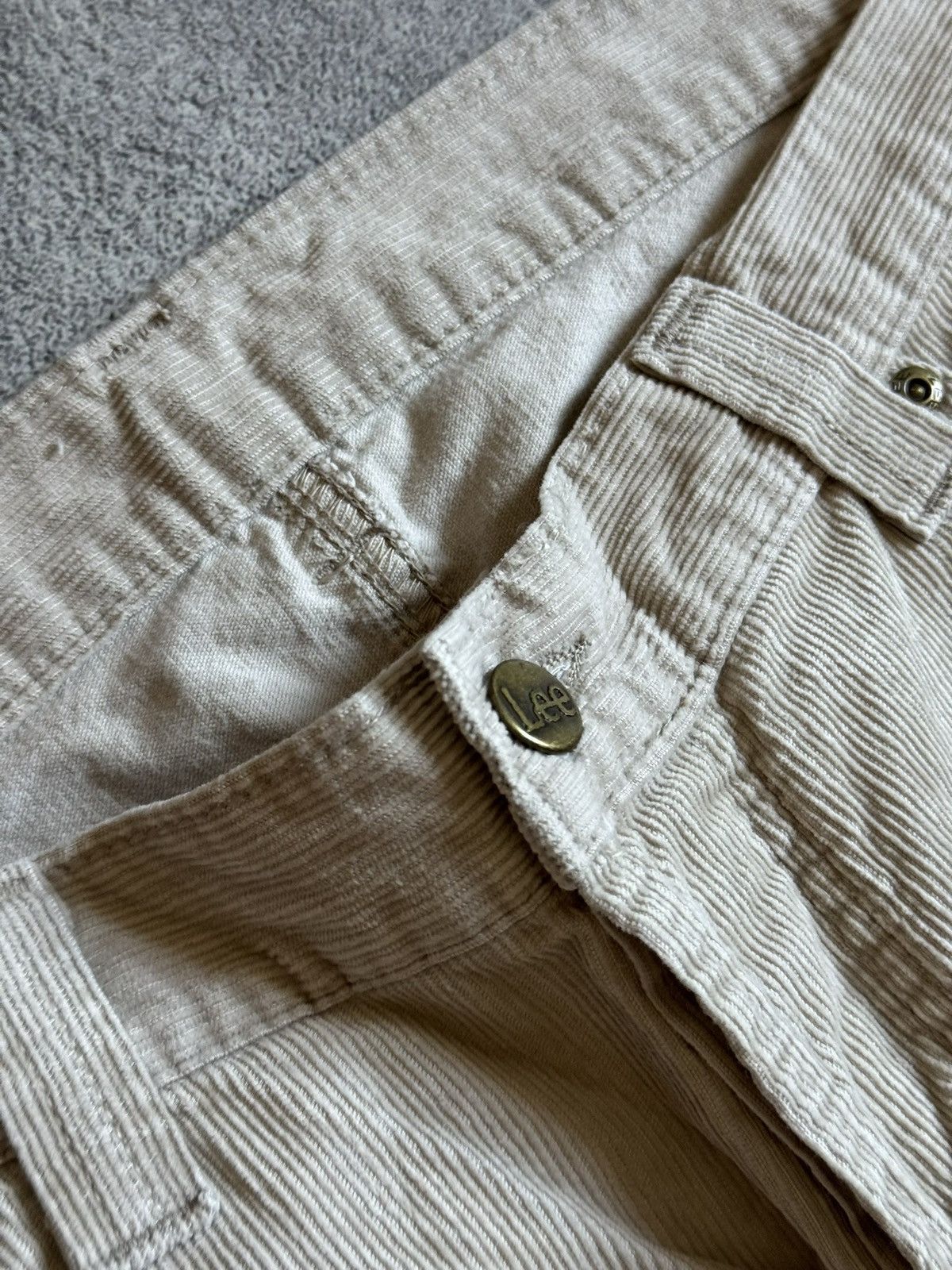 Lee Lee 36/36 Roscoe corduroy velvet pants trousers chinos retro Size US 36 / EU 52 - 11 Thumbnail
