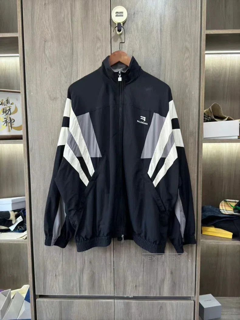 Balenciaga Balenciaga Black White Gray Jacket. Size US XS / EU 42 / 0 - 1 Thumbnail