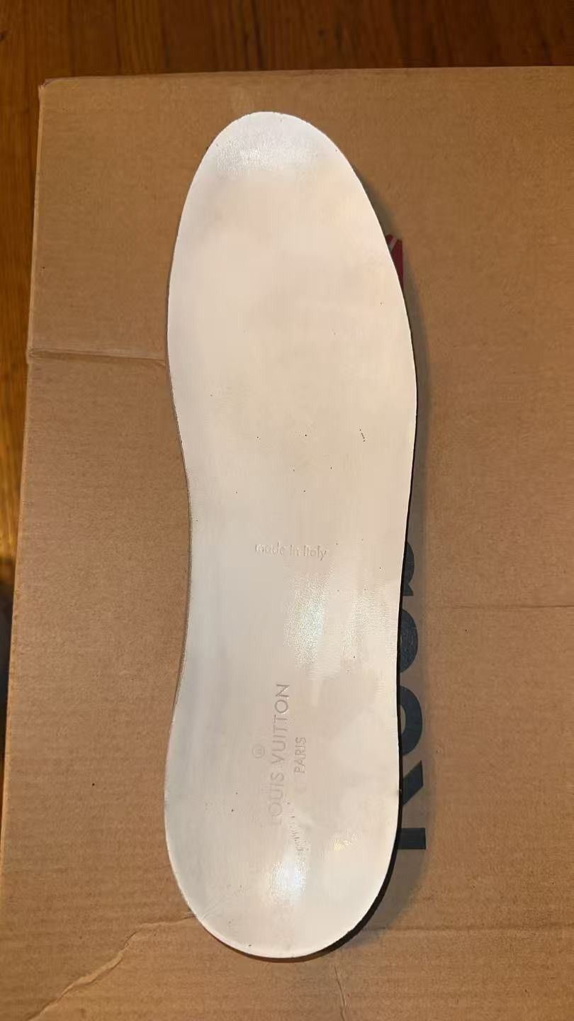 Louis Vuitton Louis Vuitton Beverly Hills Sneaker – Metallic Monogram Size US 7 / EU 40 - 9 Thumbnail