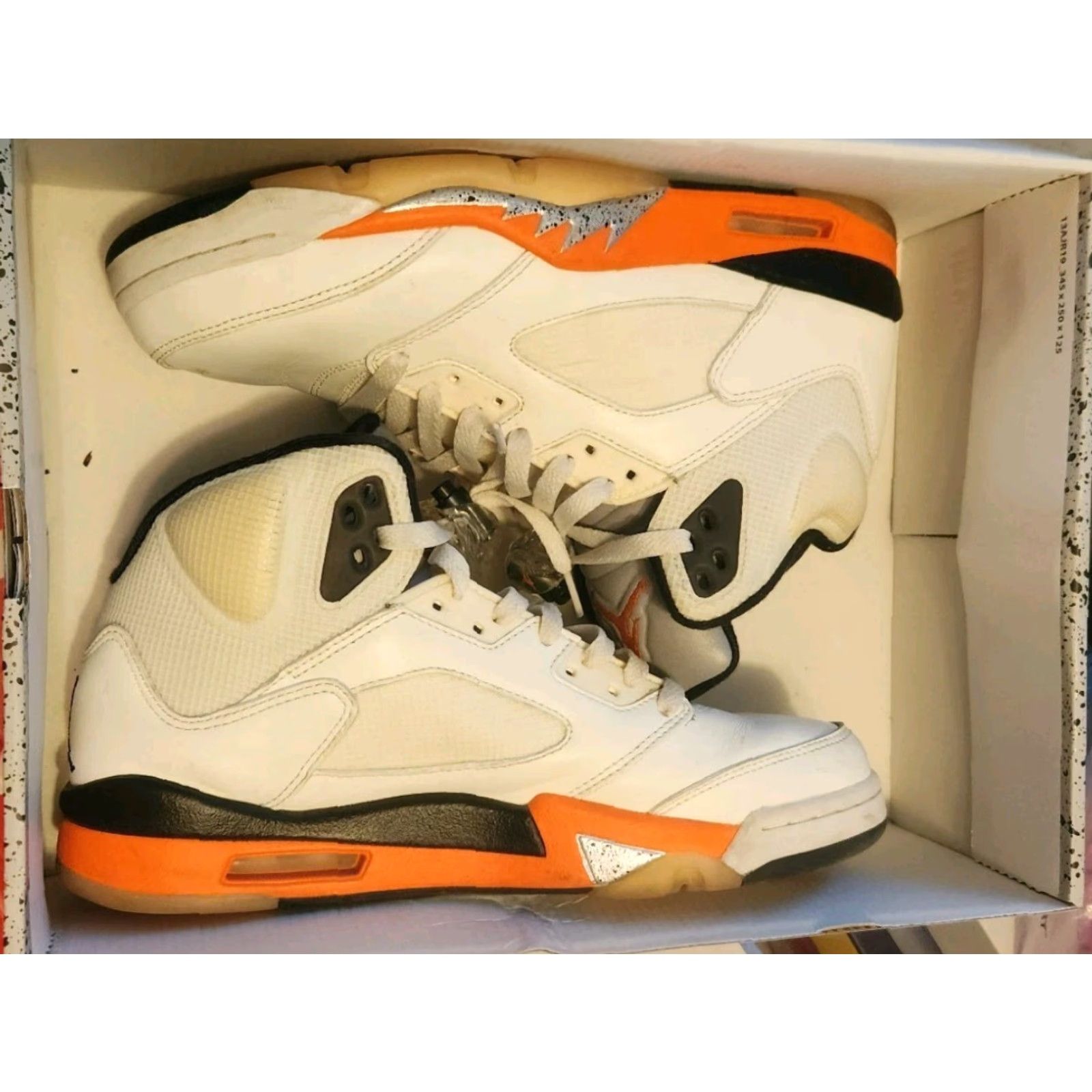 Jordan Brand Jordan 5 Shattered Backboard Retro White Multi-Color 8.5 Men Sneaker Size US 9 / EU 42 - 2 Thumbnail