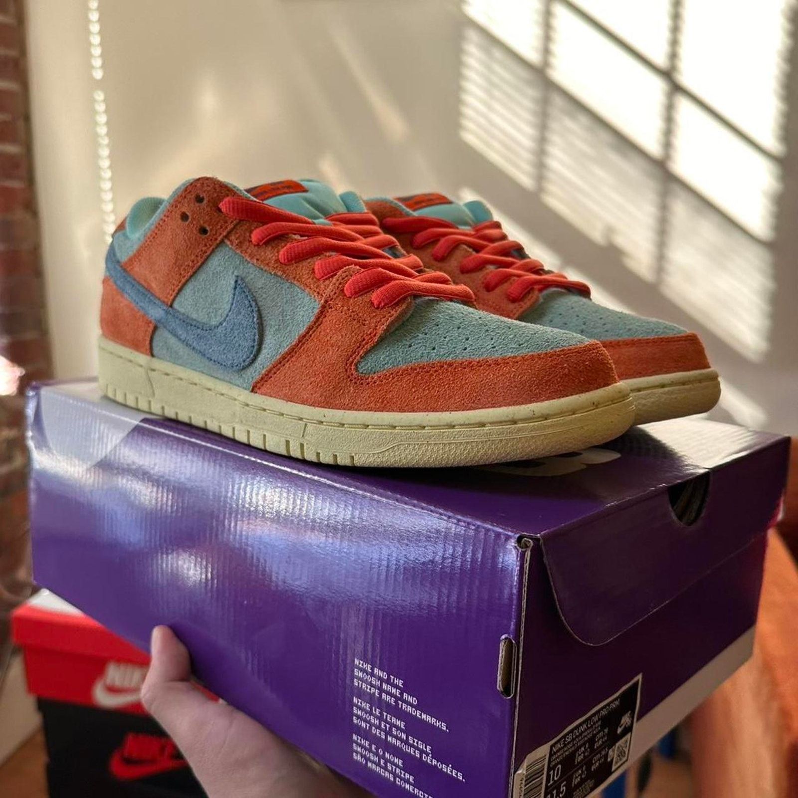 Nike × Supreme Nike SB Dunk Low Orange Emerald Rise Size US 10 / EU 43 - 1 Thumbnail