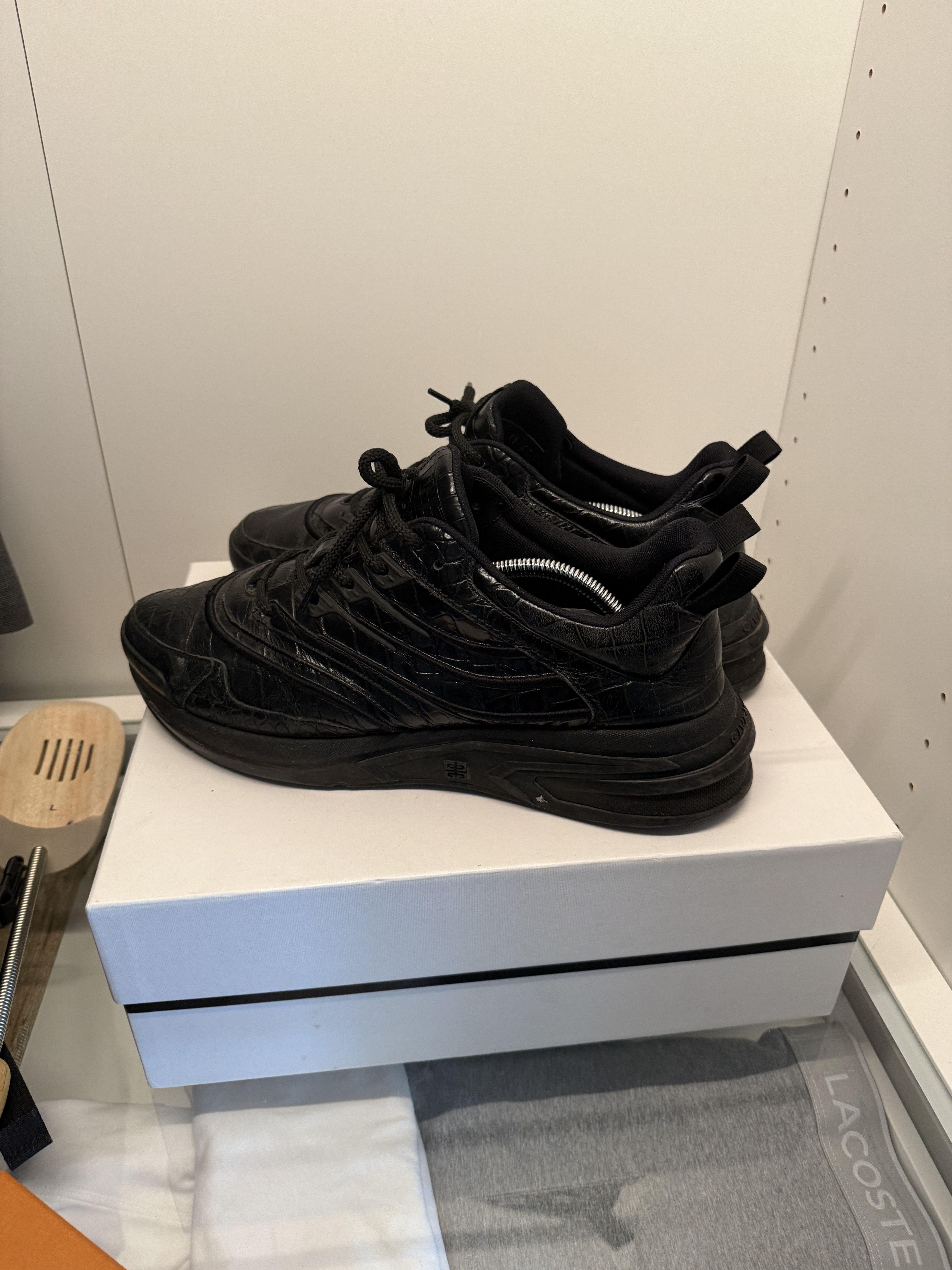 Givenchy Givenchy giv 1 croc effect leather sneaker Size US 11 / EU 44 - 12 Thumbnail