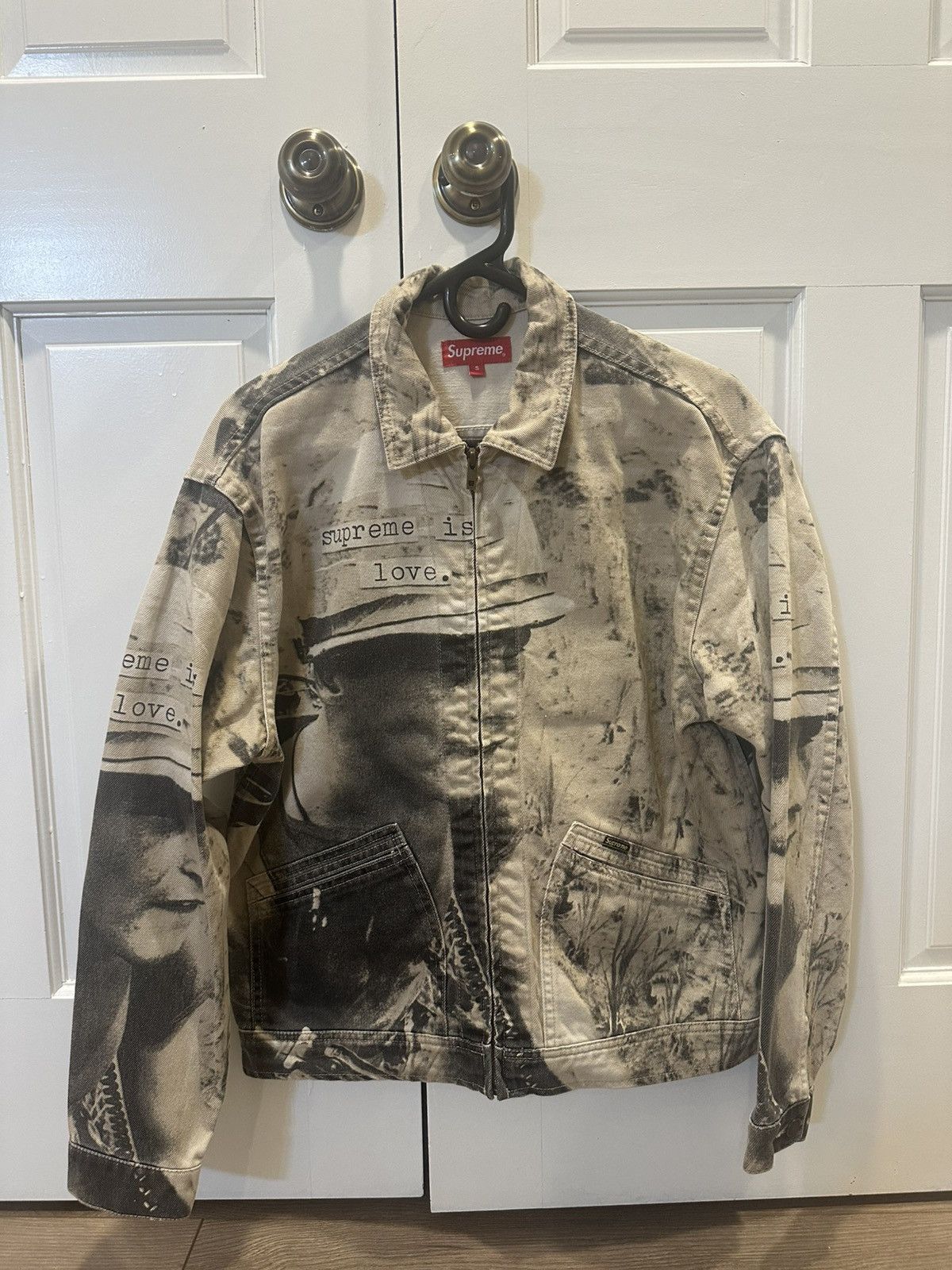 Supreme Supreme is love workwear jacket Size US S / EU 44-46 / 1 - 2 Thumbnail