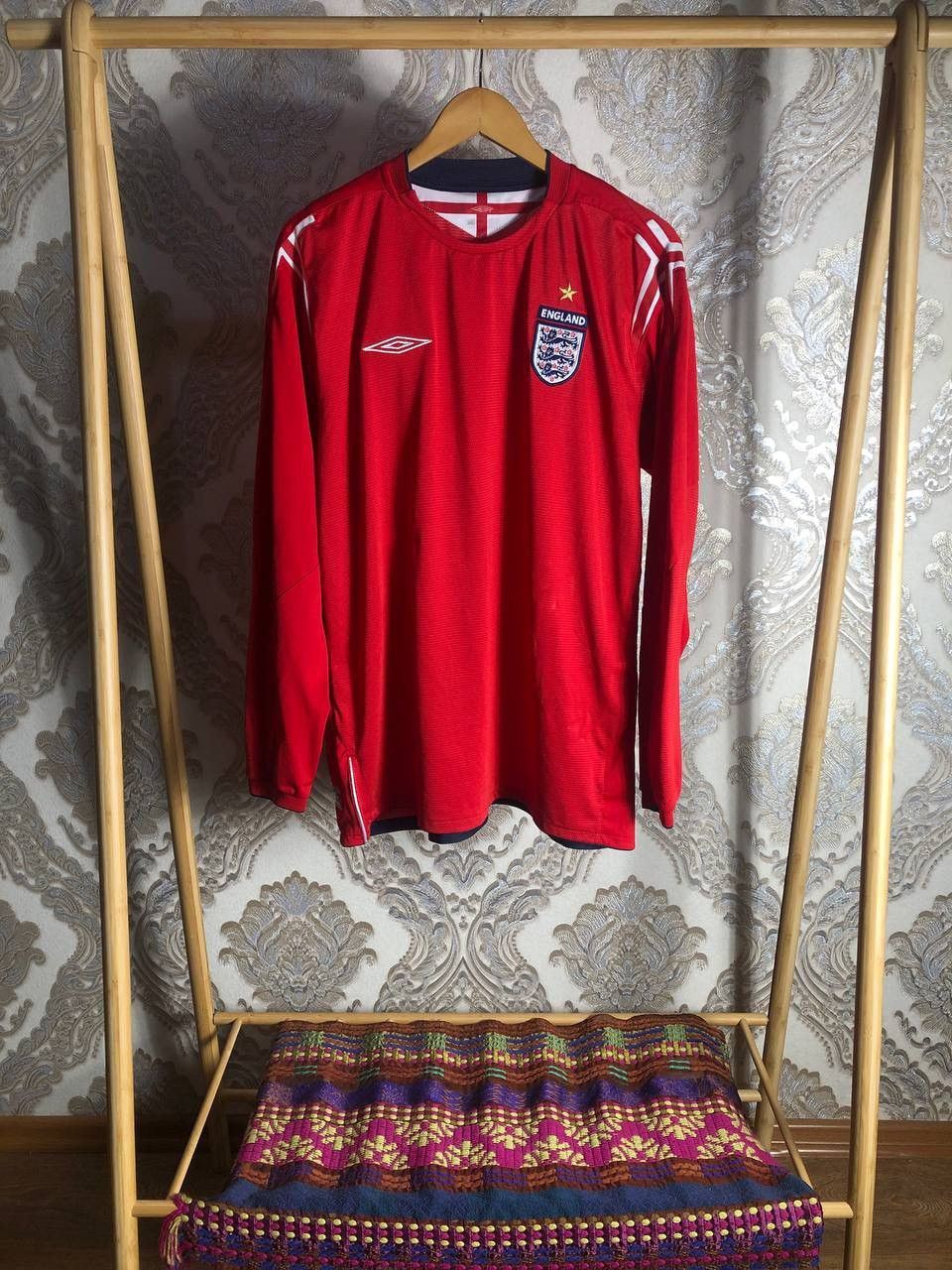 Umbro × Vintage VERY RARE UMBRO ENGLAND RETRO SOCCER JERSEY BLOKECORE Y2K Size US XL / EU 56 / 4 - 1 Thumbnail
