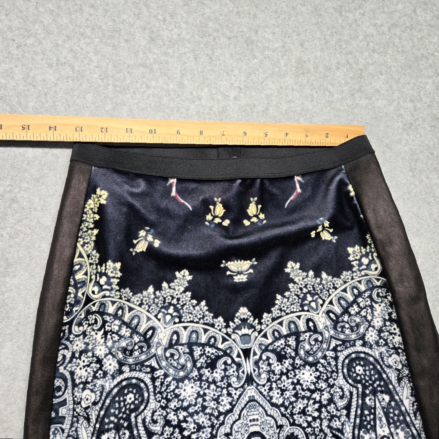 Clover Canyon Clover Canyon Skirt Black Paisley Stretch Pencil S Womens Short Satin Leather Side Panels USA Size 28" / US 6 / IT 42 - 6 Thumbnail