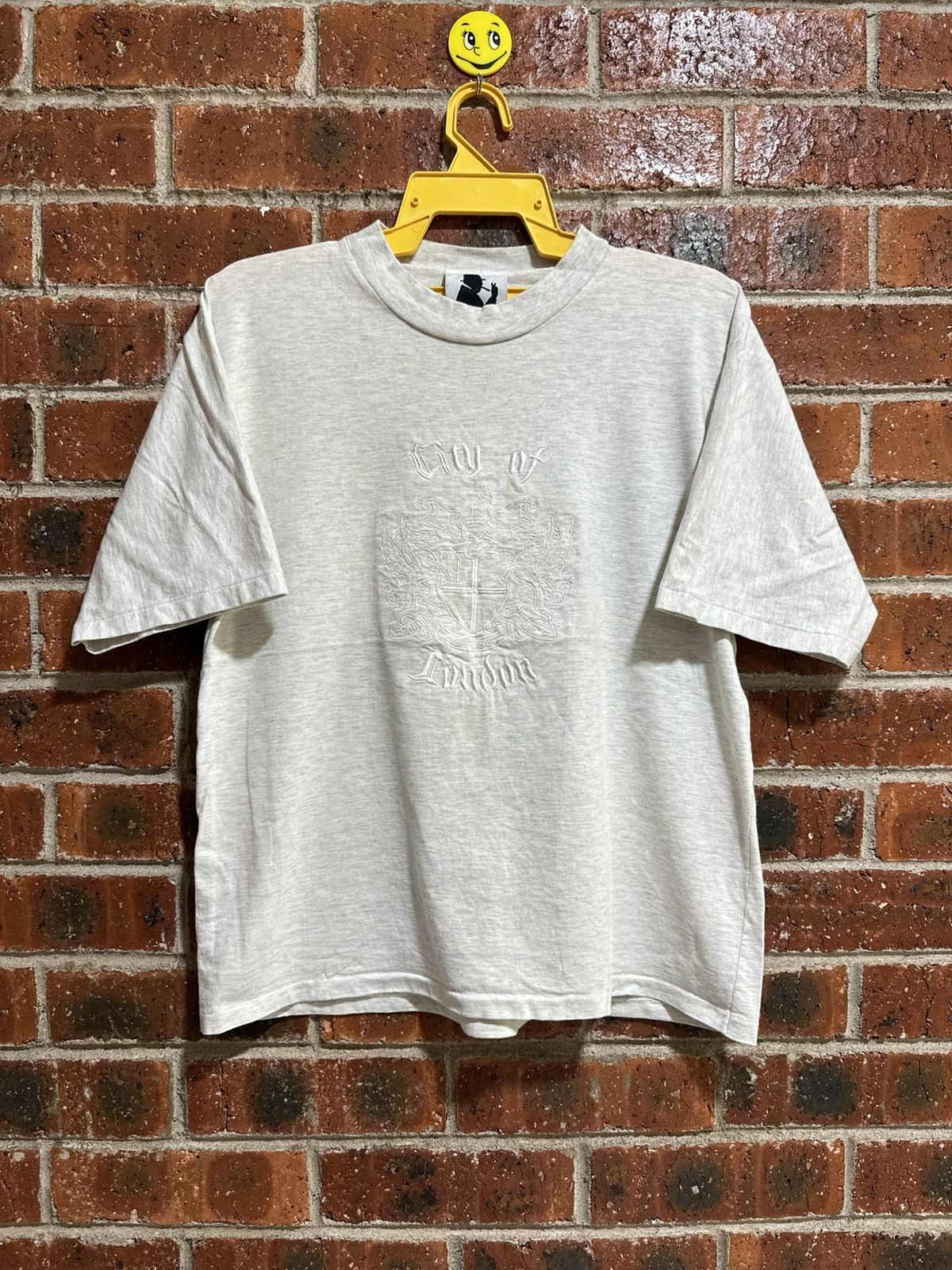 Vintage Vintage Churchill City Of London Tee Size US S / EU 44-46 / 1 - 1 Thumbnail
