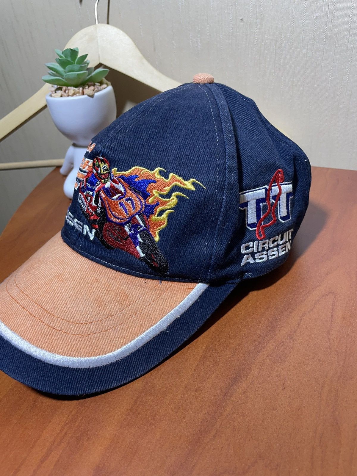 Vintage isle of man tt racing biker cap vintage Size ONE SIZE - 2 Thumbnail