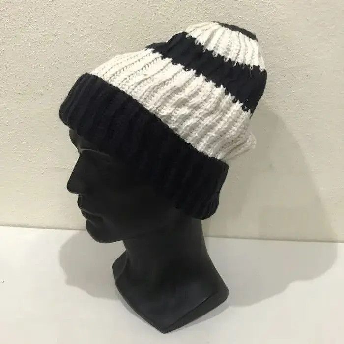 Uniqlo Japanese Brand Uniqlo Stripe Jail Beanie Hat Size ONE SIZE - 2 Thumbnail