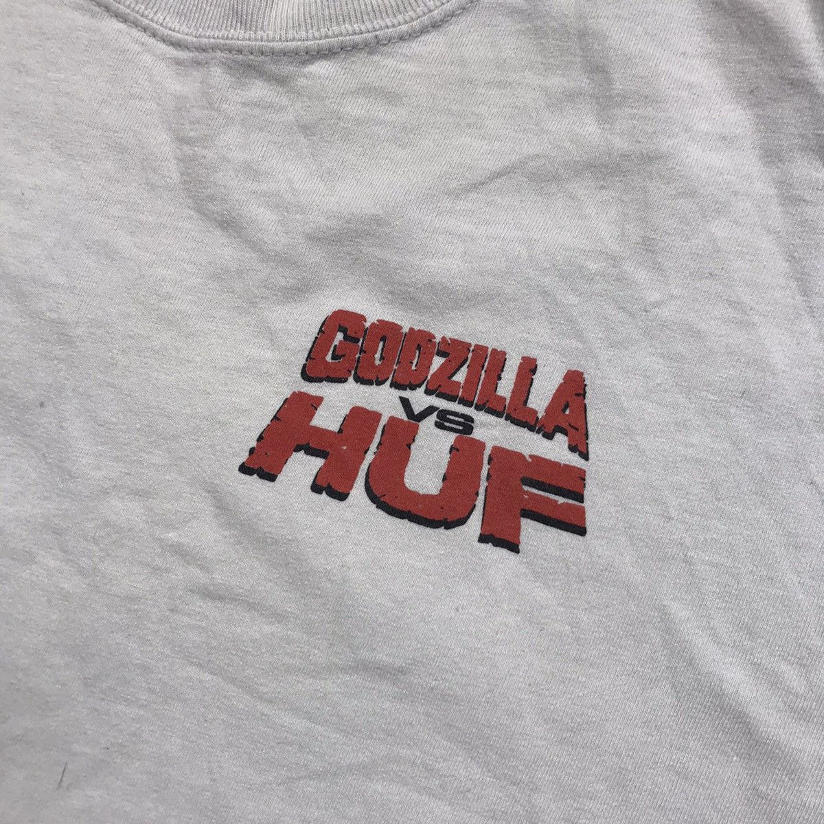 Vintage Vintage HUF Godzilla Graphic Tee Y2K Skate Streetwear Boxy L Size US L / EU 52-54 / 3 - 6 Thumbnail