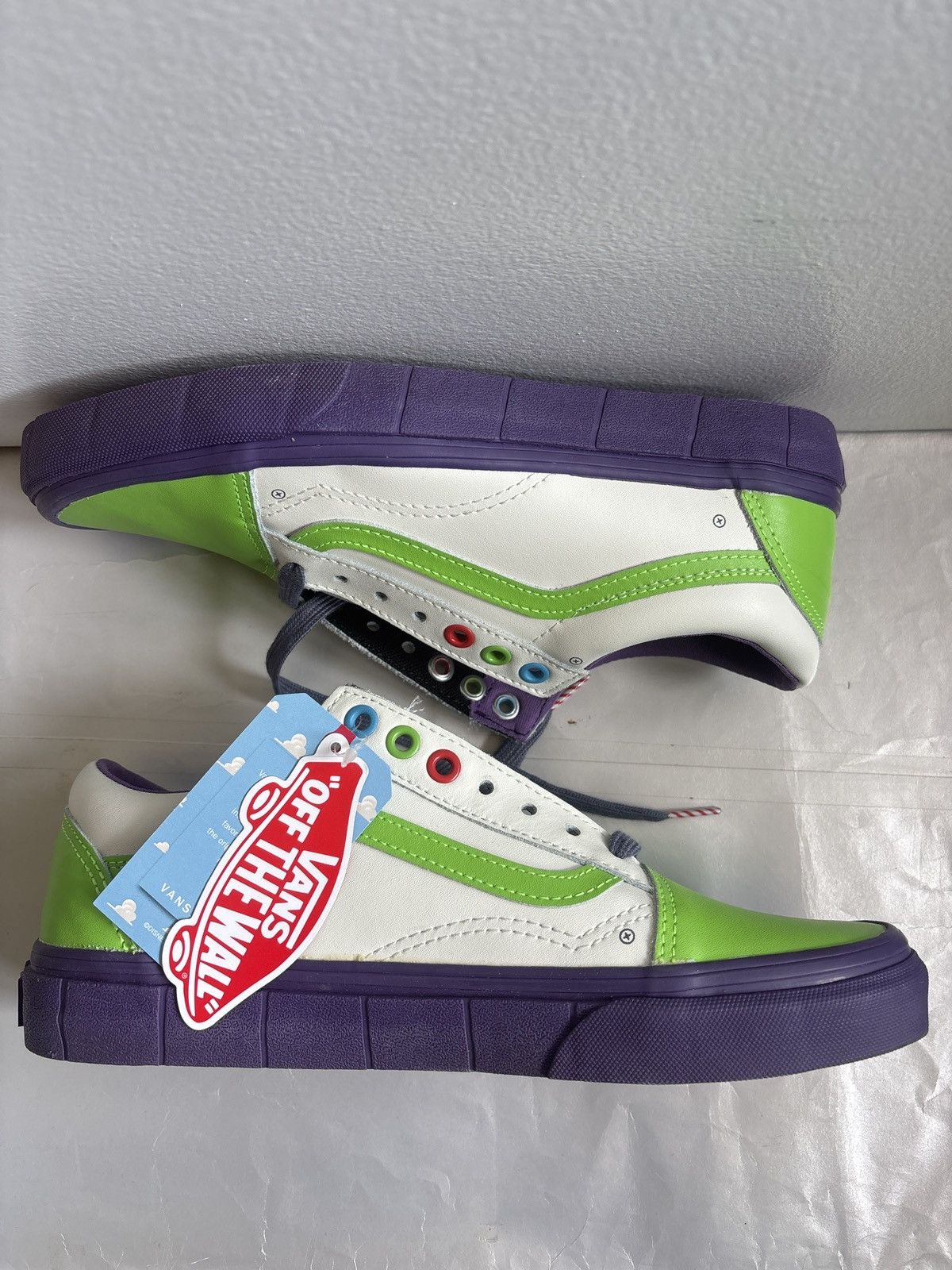 Vans Vans x Toy Story “Old Skool” Size US 7 / EU 40 - 1 Thumbnail